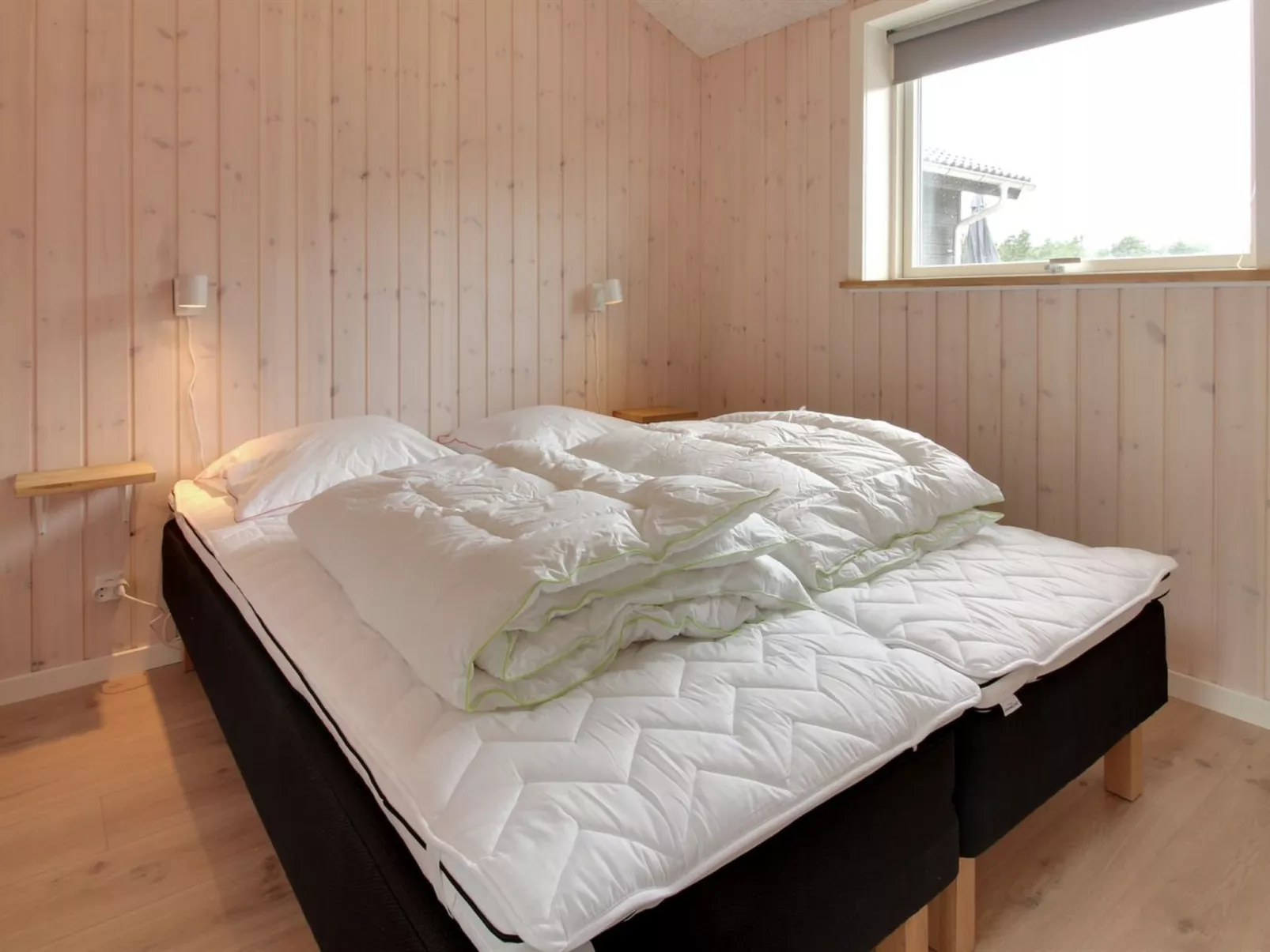 "Anuk" - 2.3km from the sea-Binnen