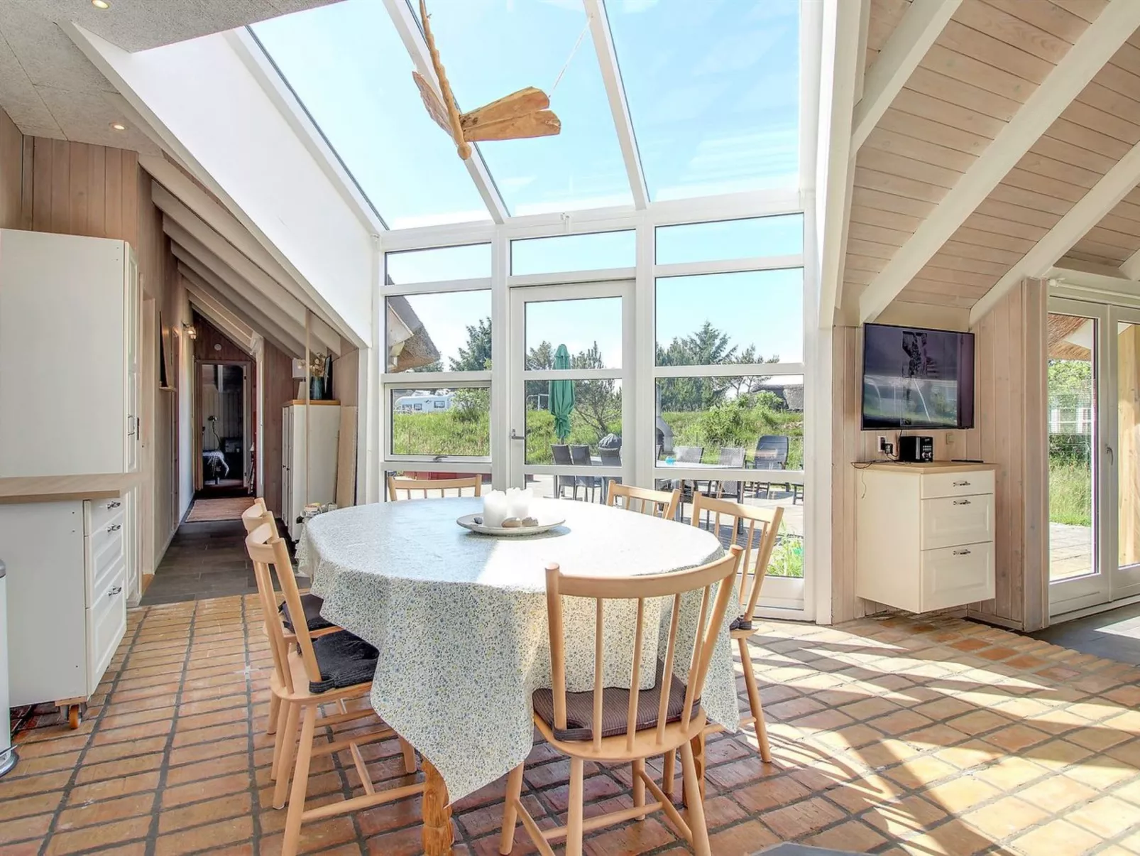 "Annalise" - 1km from the sea-Binnen