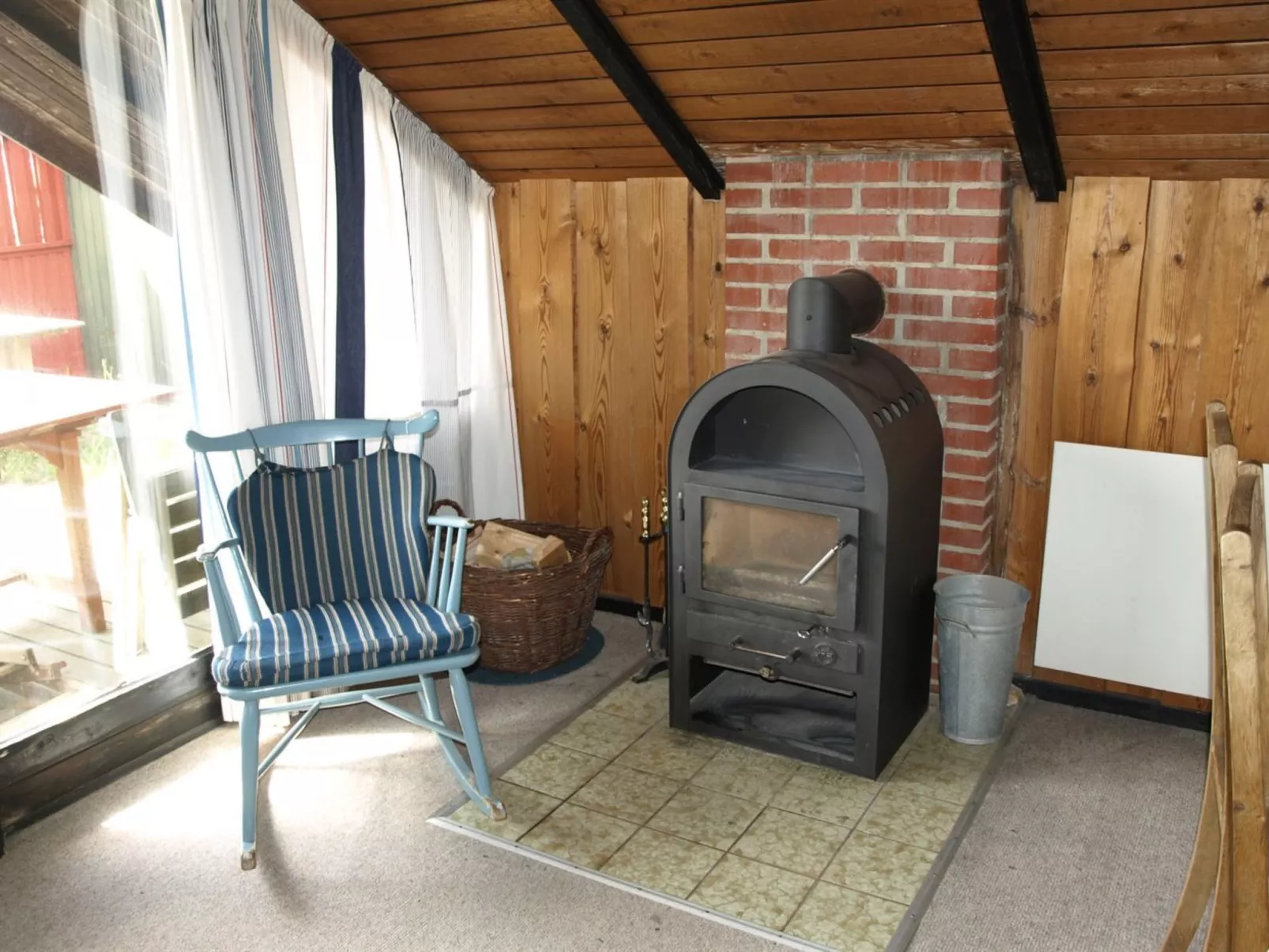 "Elsine" - 800m from the sea-Binnen