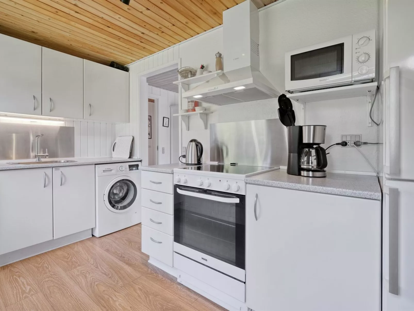 "Bogatin" - 1km from the sea-Binnen