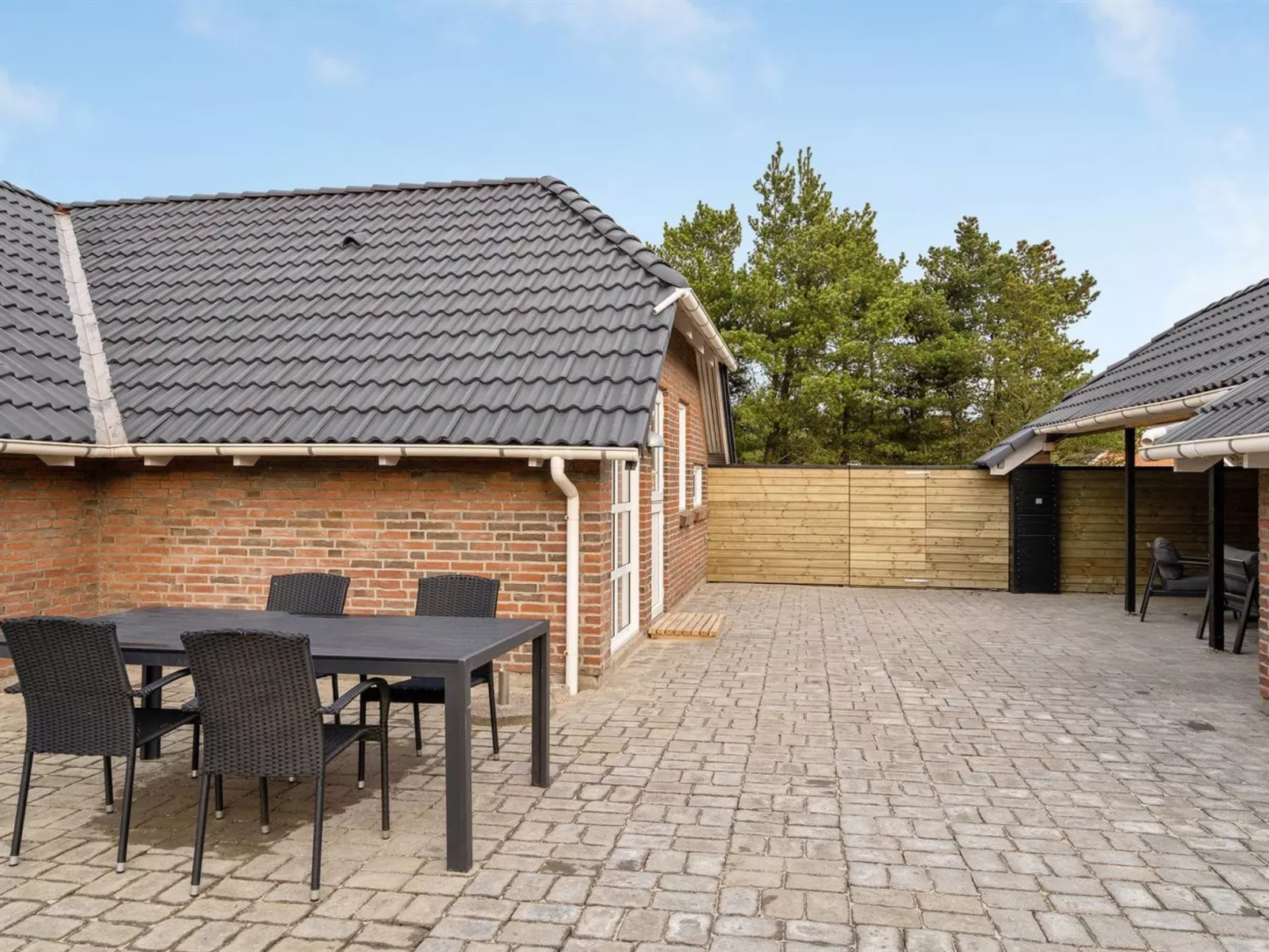 "Lumi" - 800m from the sea