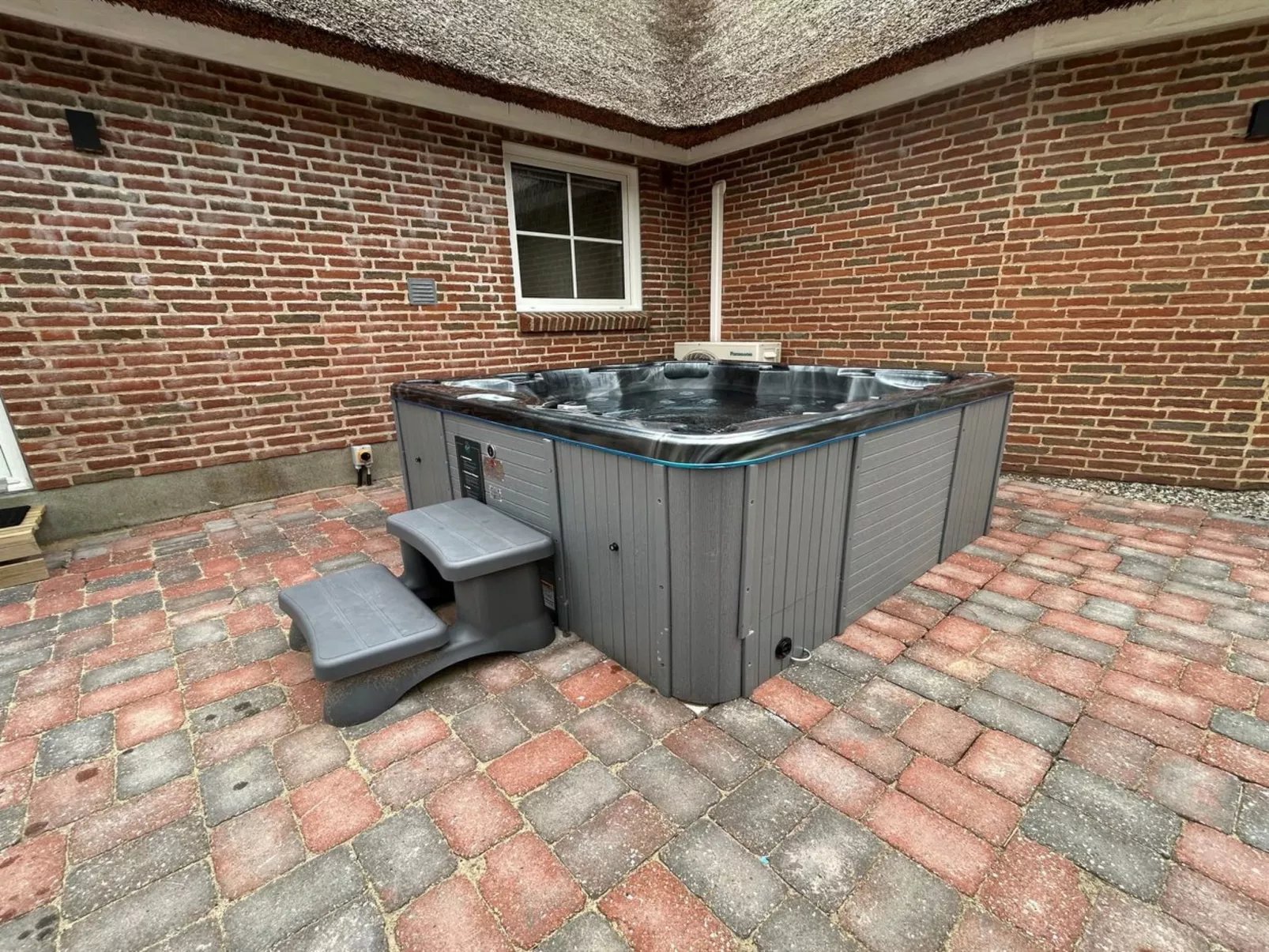 "Ingmund" - 2km from the sea-Binnen