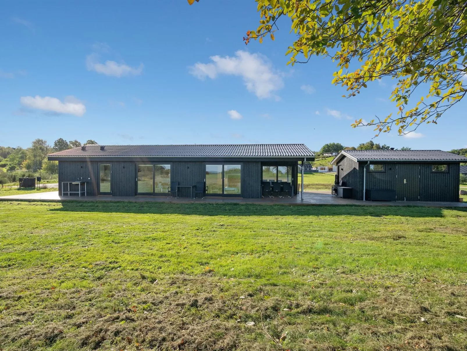 "Sighref" - 300m from the sea-Buiten