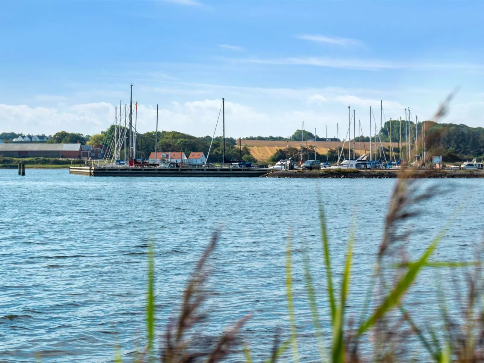 "Peetu" - 200m to the fjord-Buiten