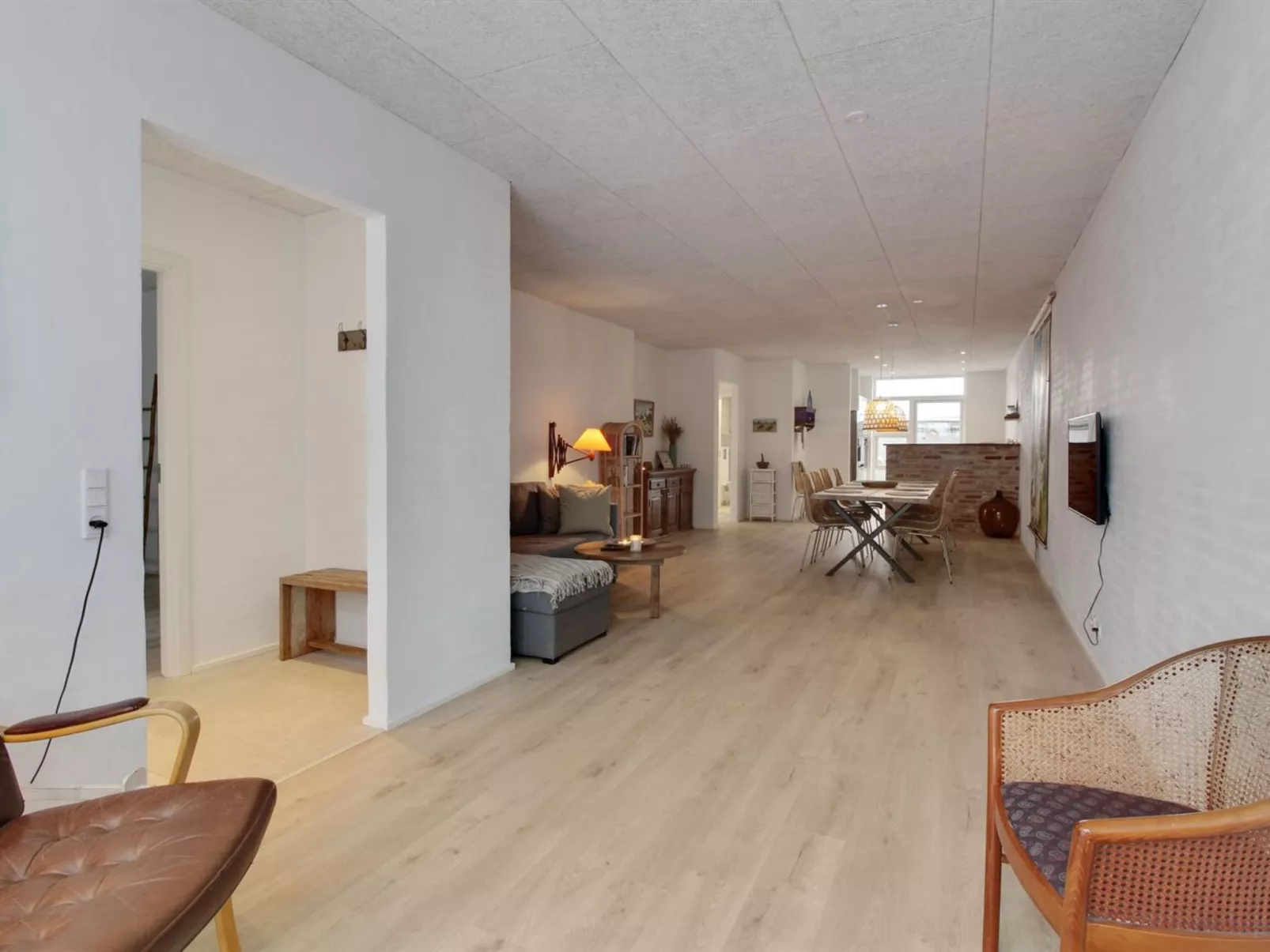 "Klaudius" - 2km from the sea-Binnen