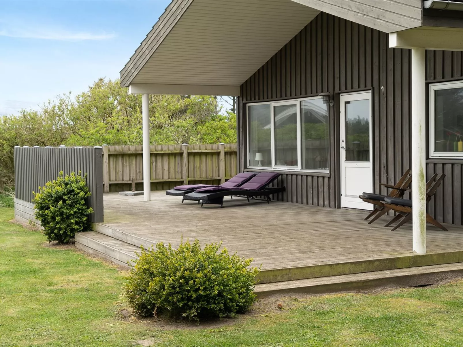 "Aarthi" - 637m from the sea-Buiten