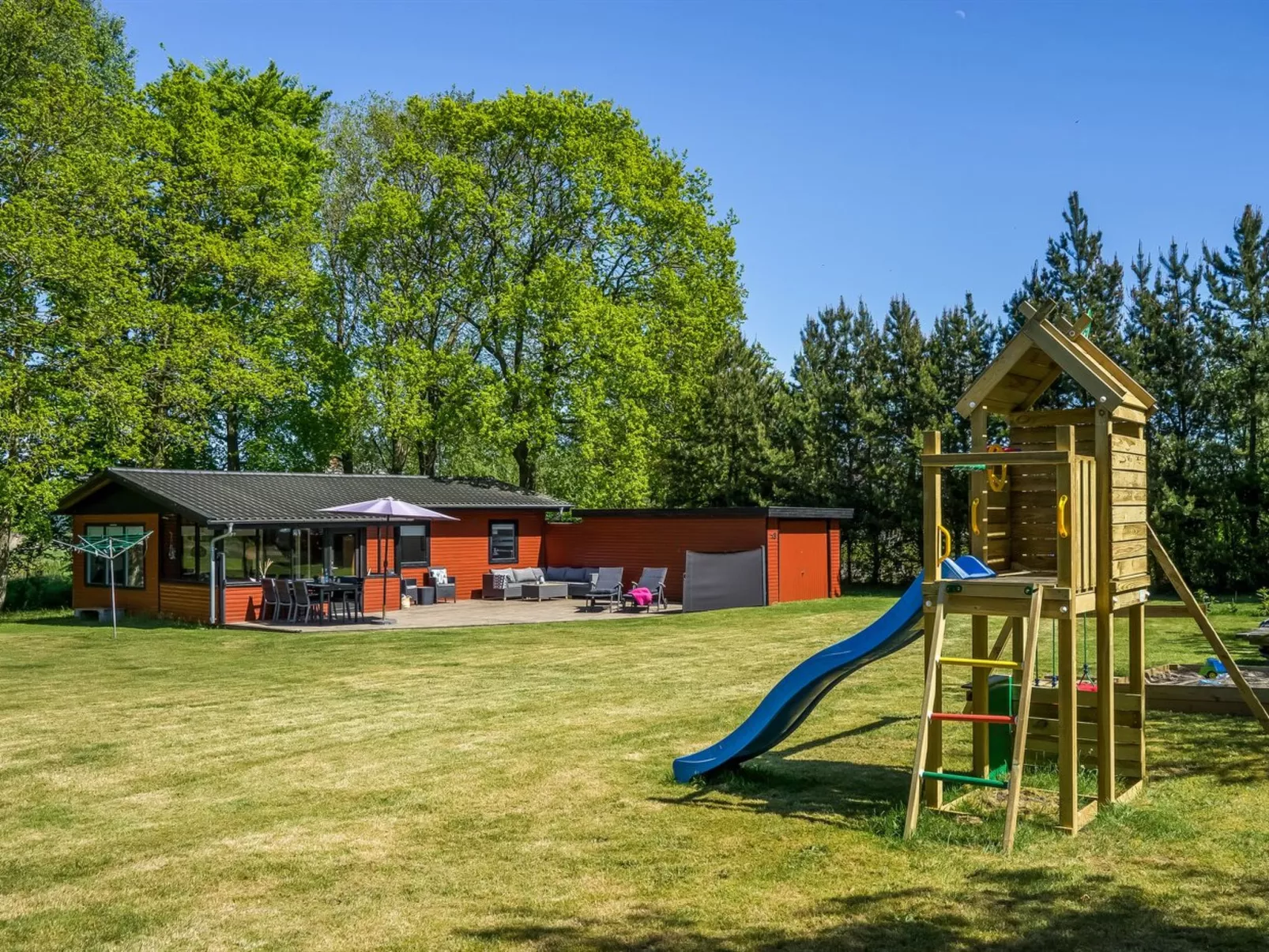 "Elmina" -  from the sea-Buiten