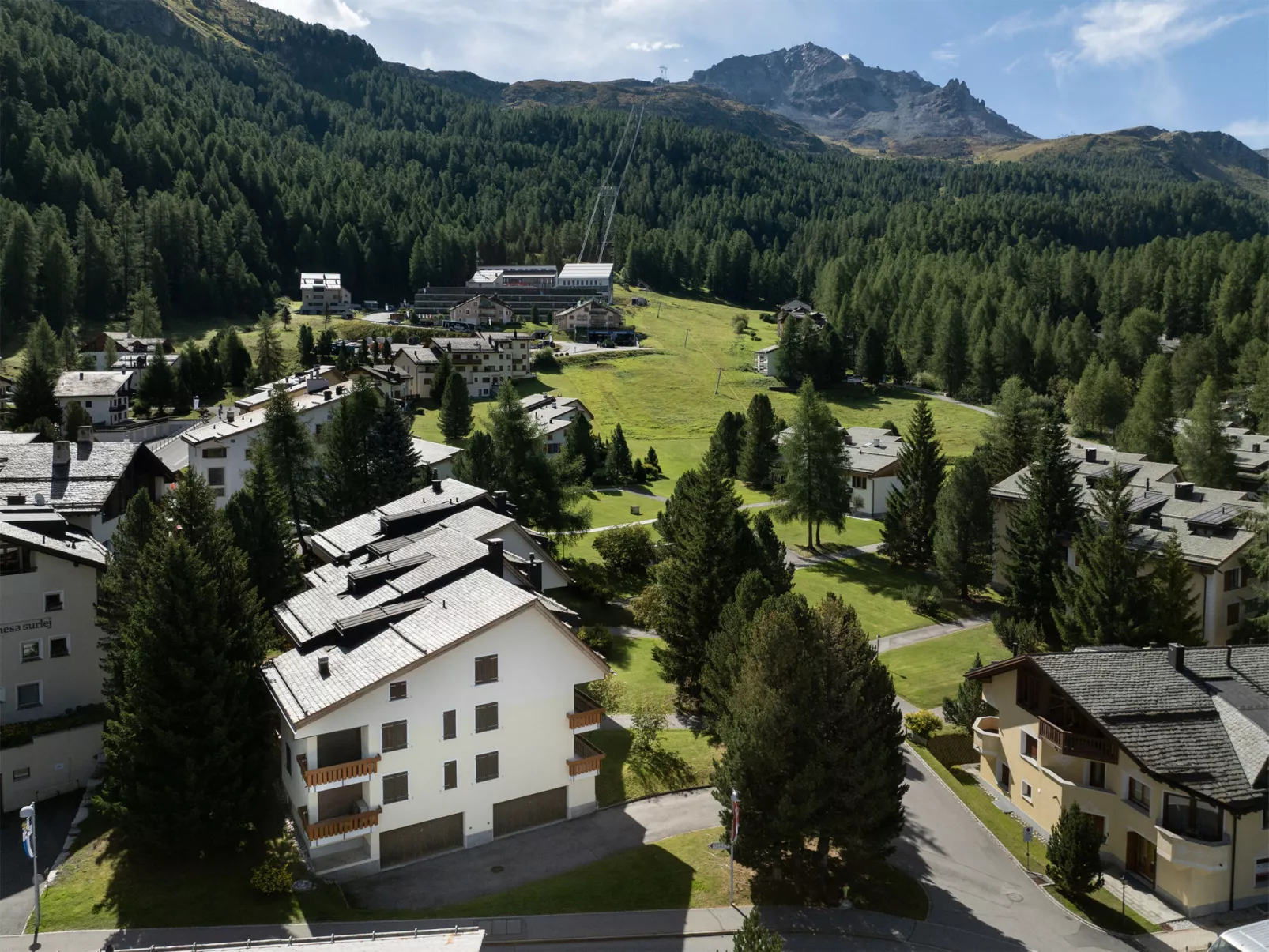 Chesa Nair 9D-Buiten