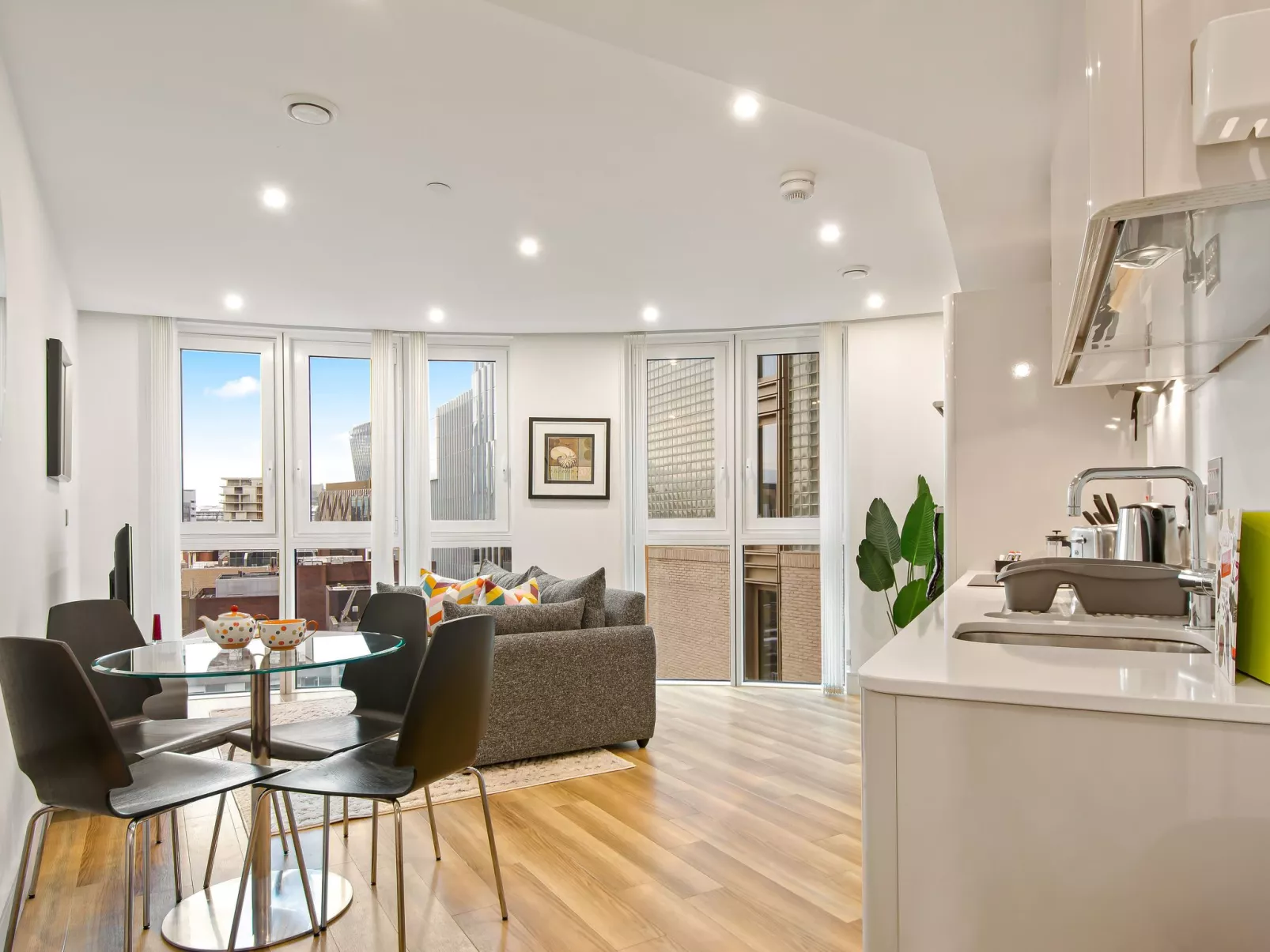 Altitude Point-Binnen