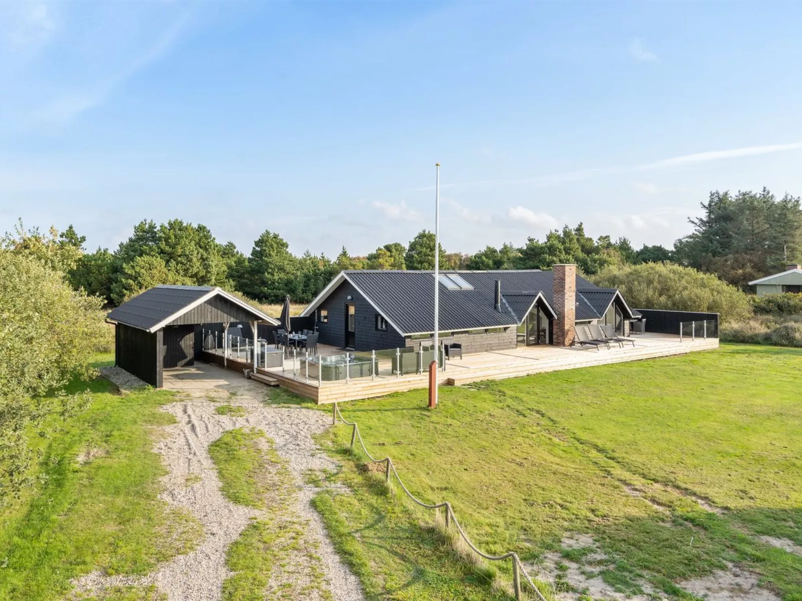 "Ellenora" - 1km from the sea-Buiten