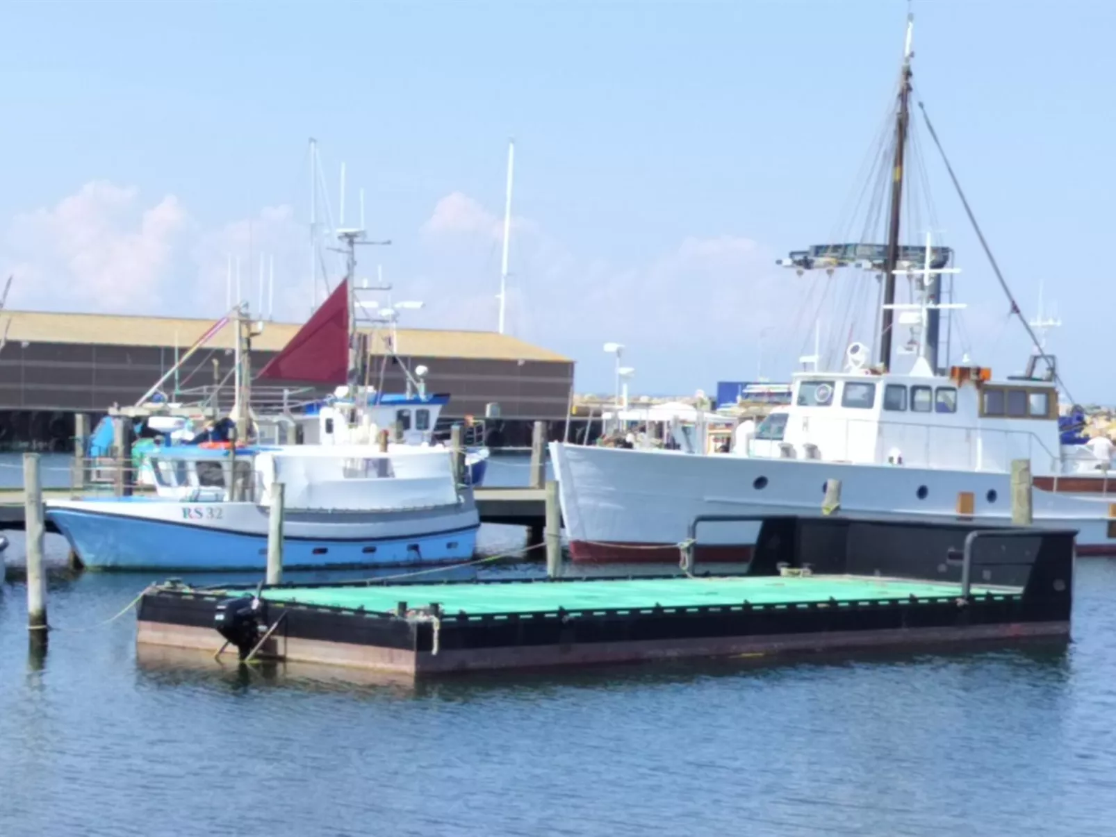 "Line" - 10m from the sea-Buiten