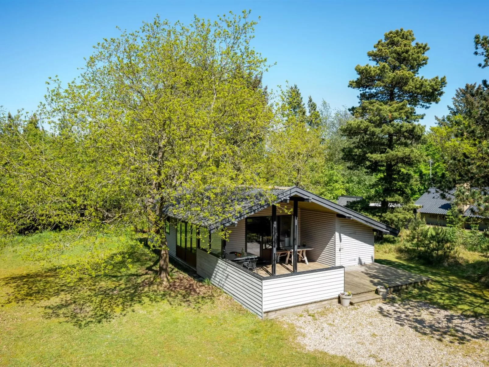 "Borghild" - 1.5km from the sea-Buiten