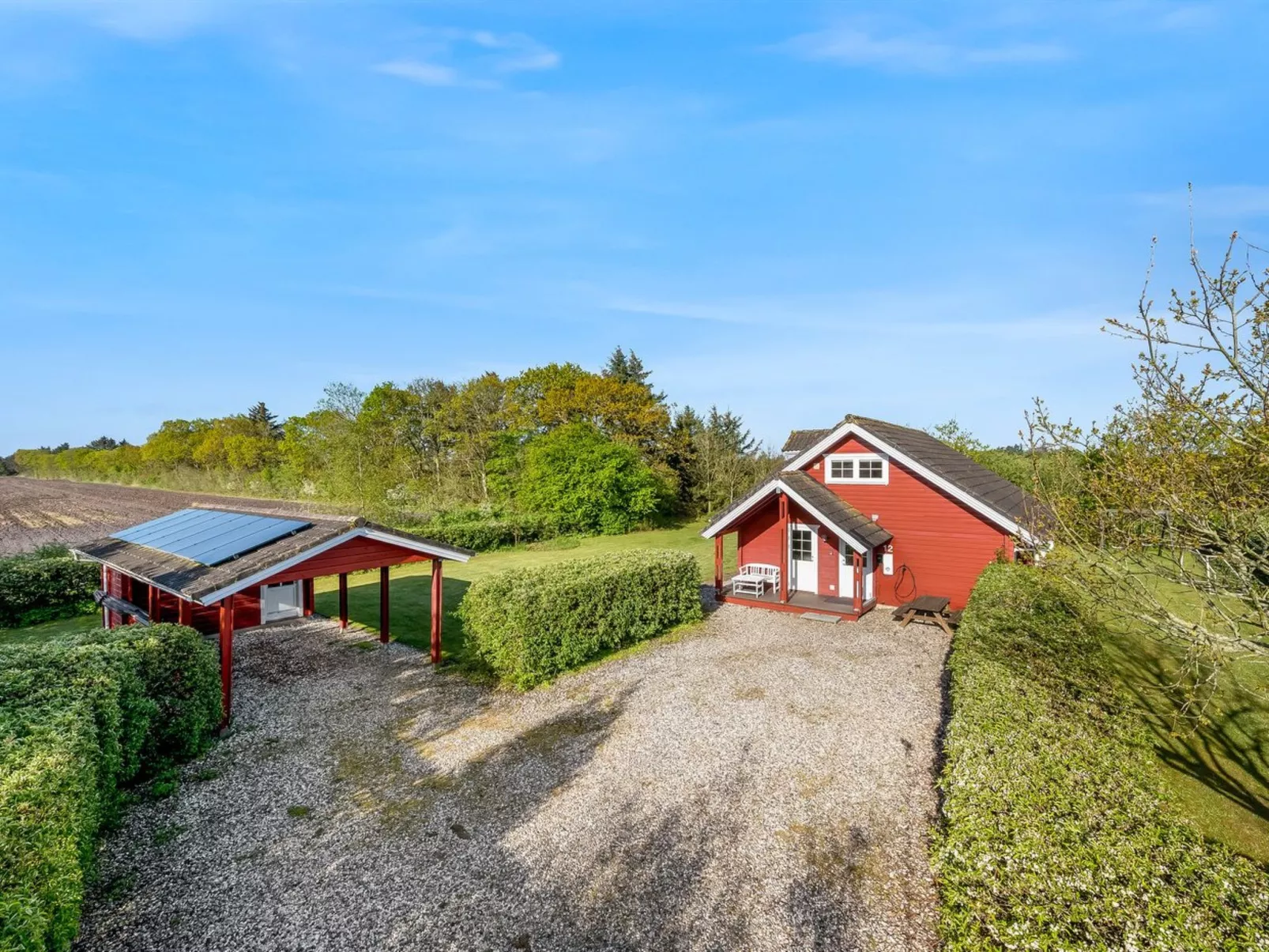 "Liam" - 800m to the fjord-Buiten