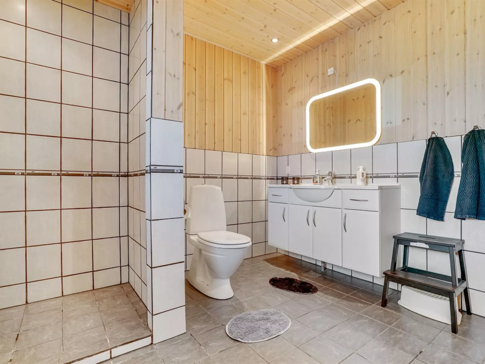 "Tord" - 350m from the sea-Binnen