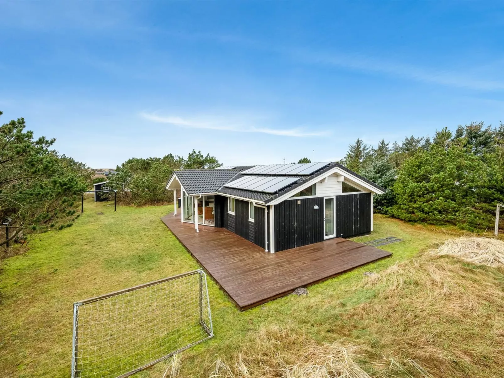 "Helen" - 500m to the fjord-Buiten