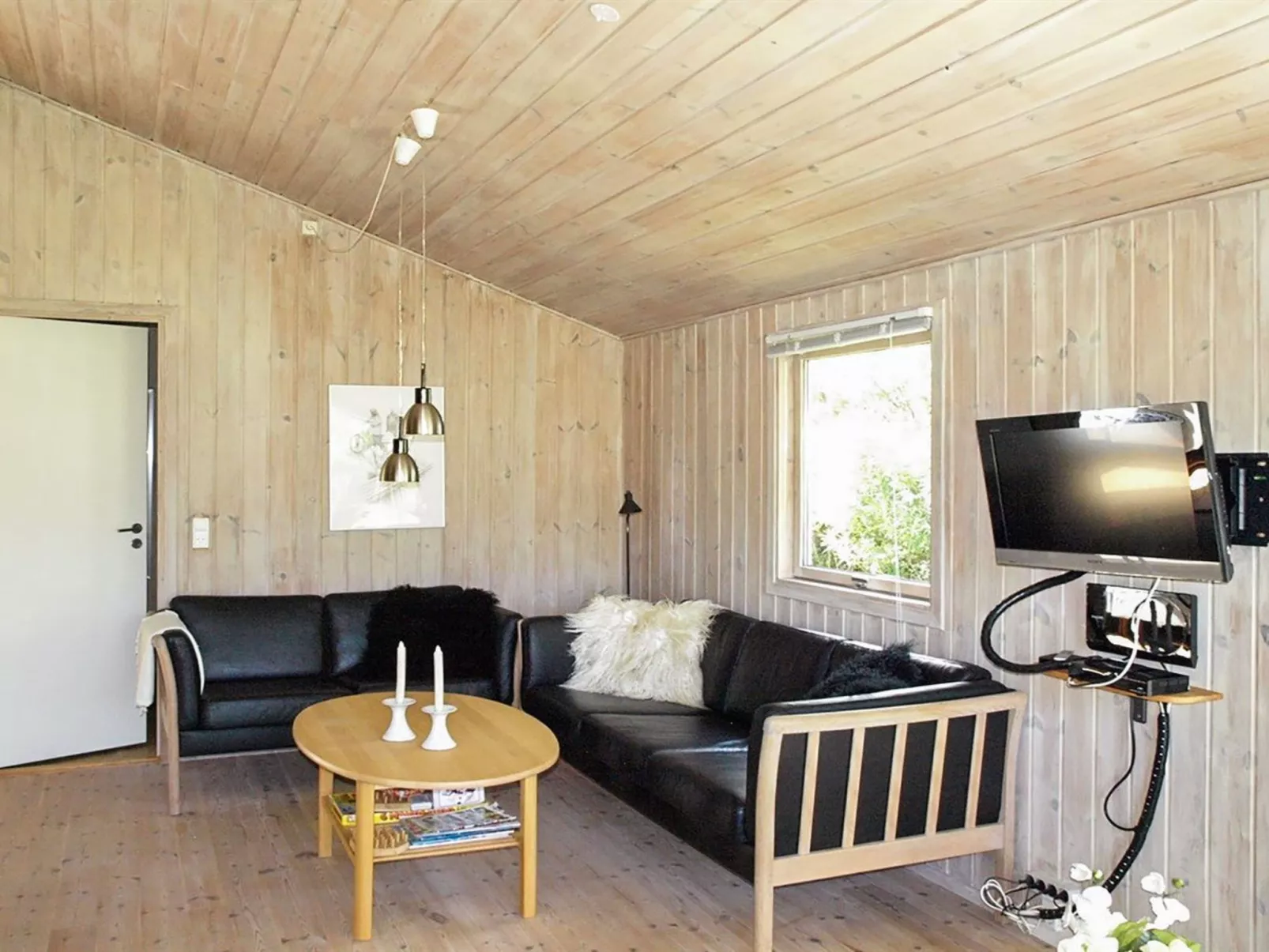 "Tia" - 900m from the sea-Binnen