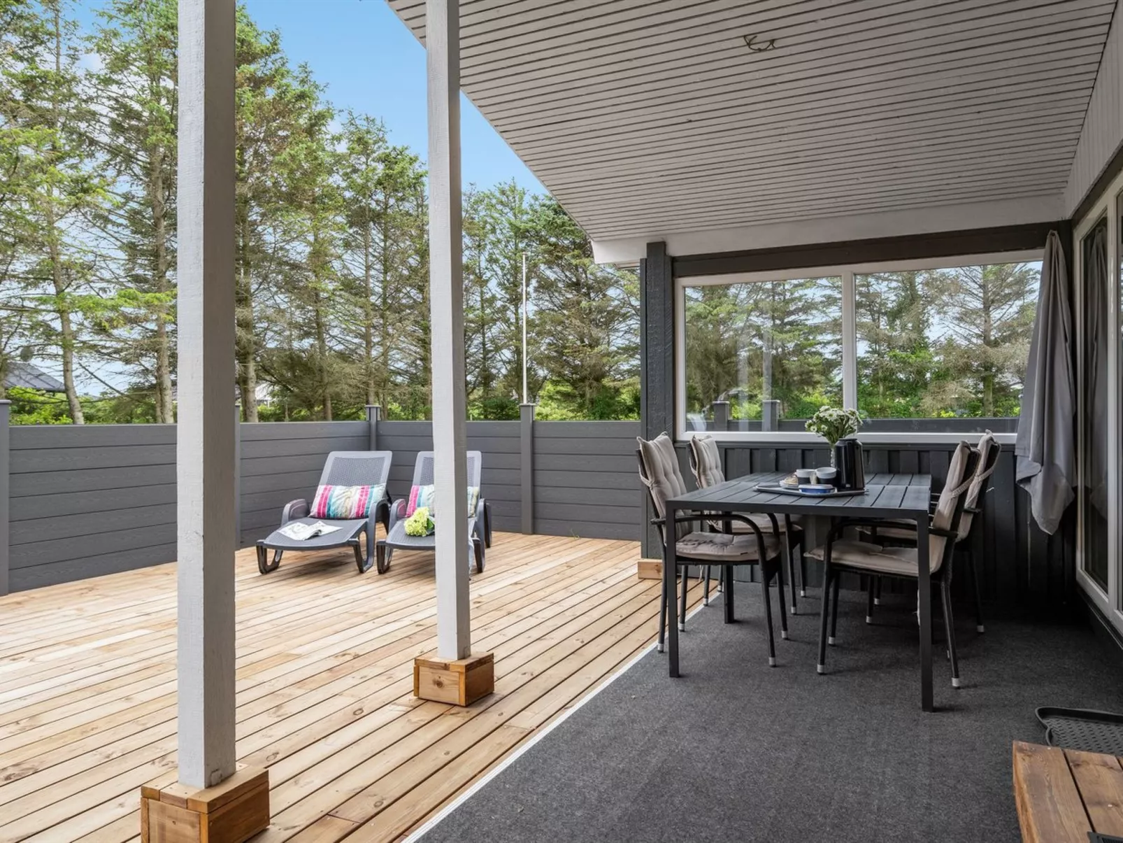 "Sheemen" - 700m to the fjord-Buiten