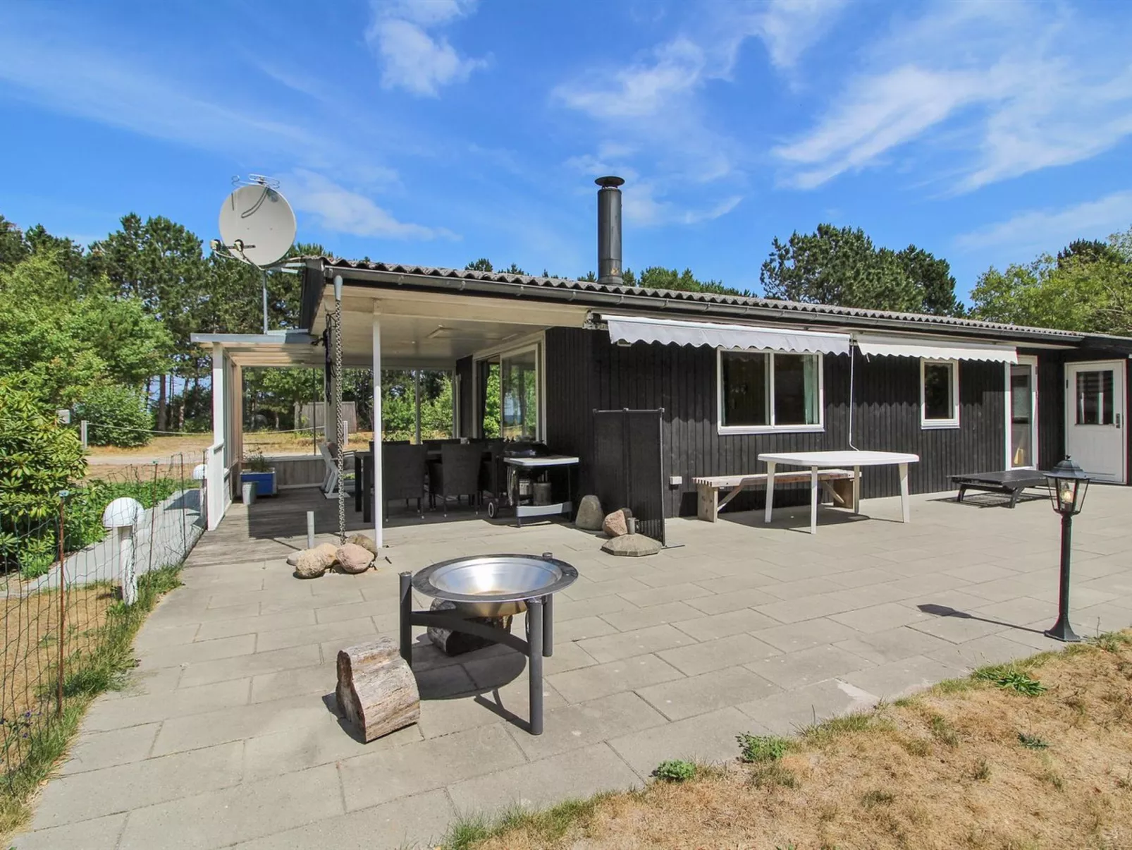 "Eldina" - 100m from the sea-Buiten