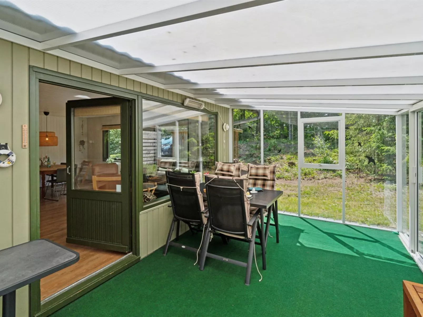 "Ellinor" - 300m from the sea-Binnen