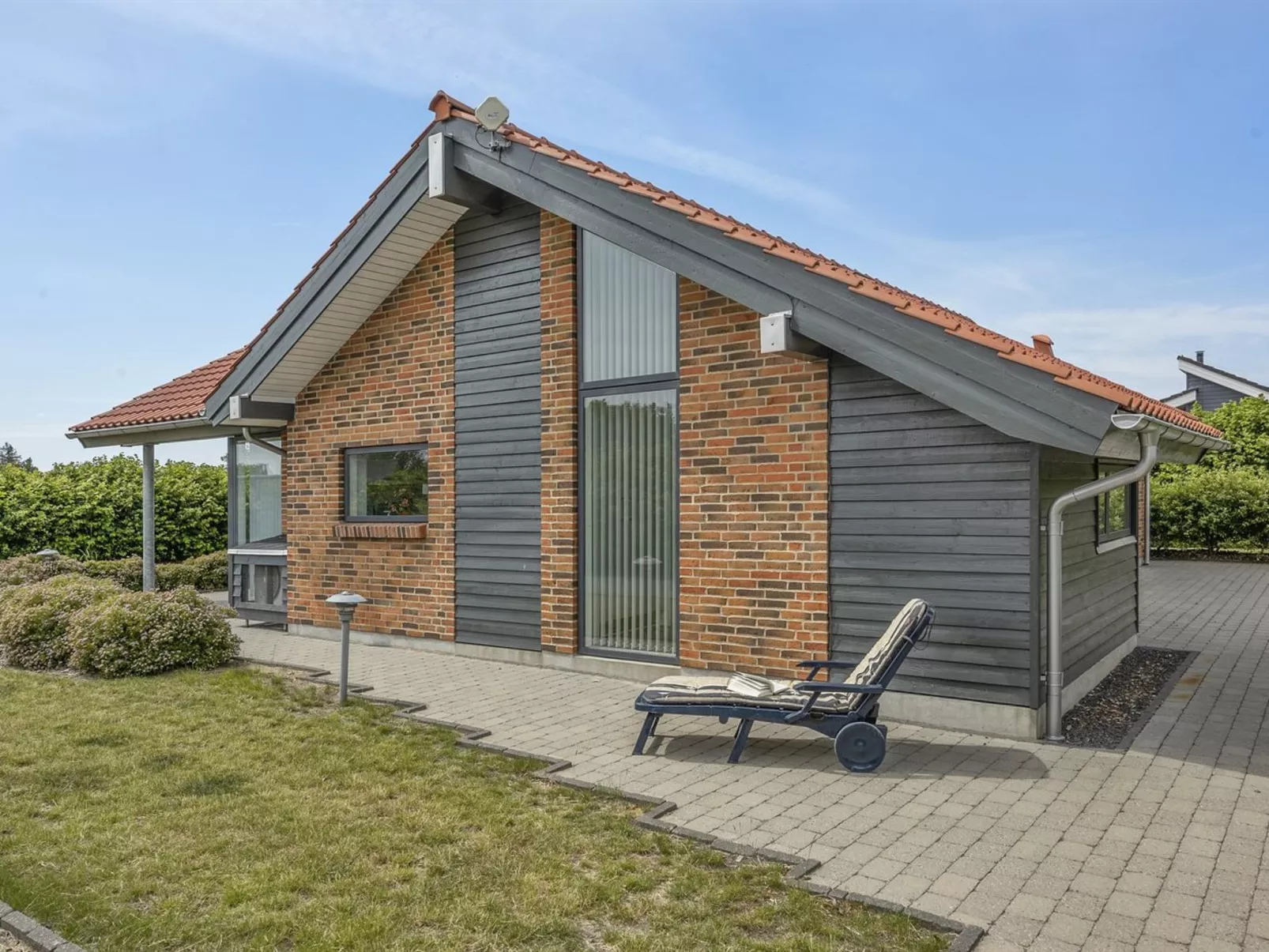 "Donka" - 300m to the fjord-Buiten