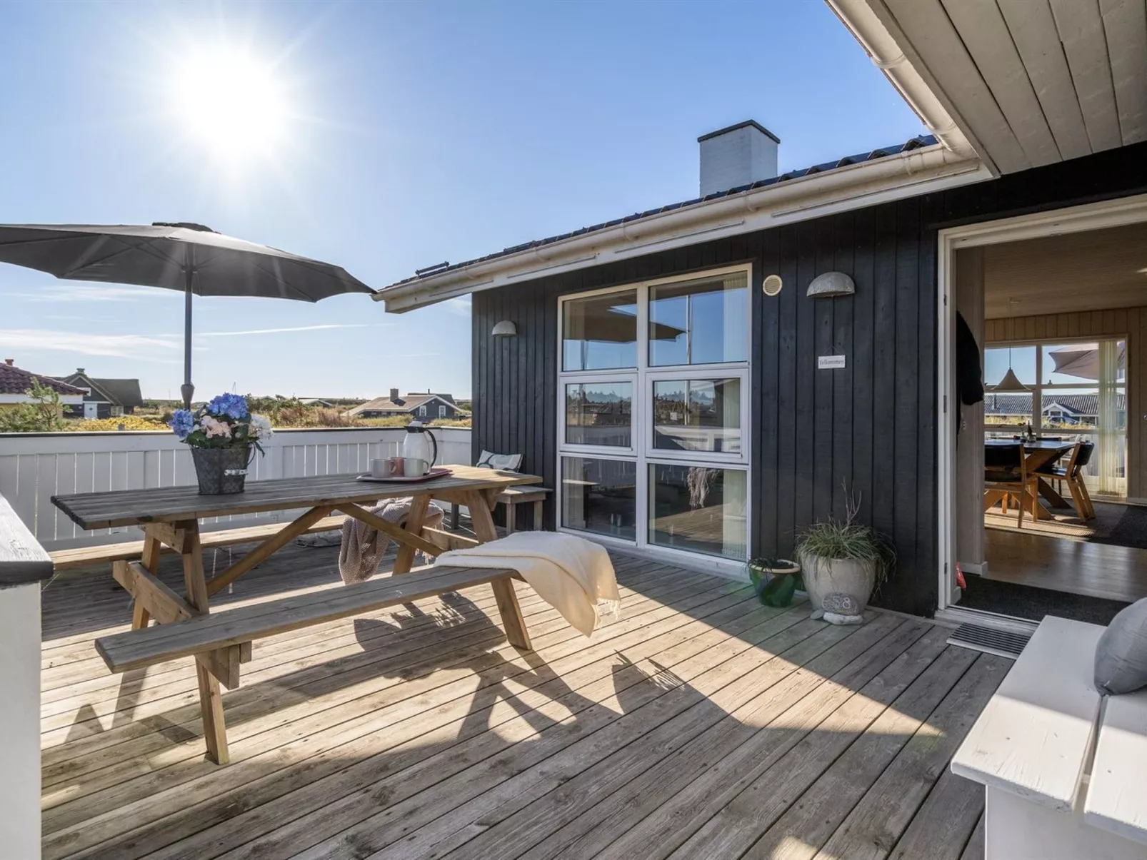 "Sotir" -  from the sea-Buiten