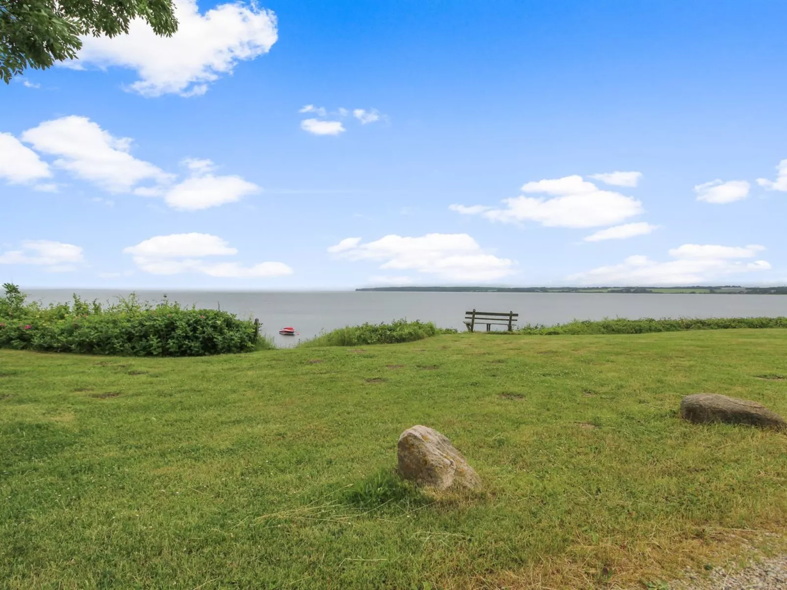 "Giselle" - 150m from the sea-Buiten