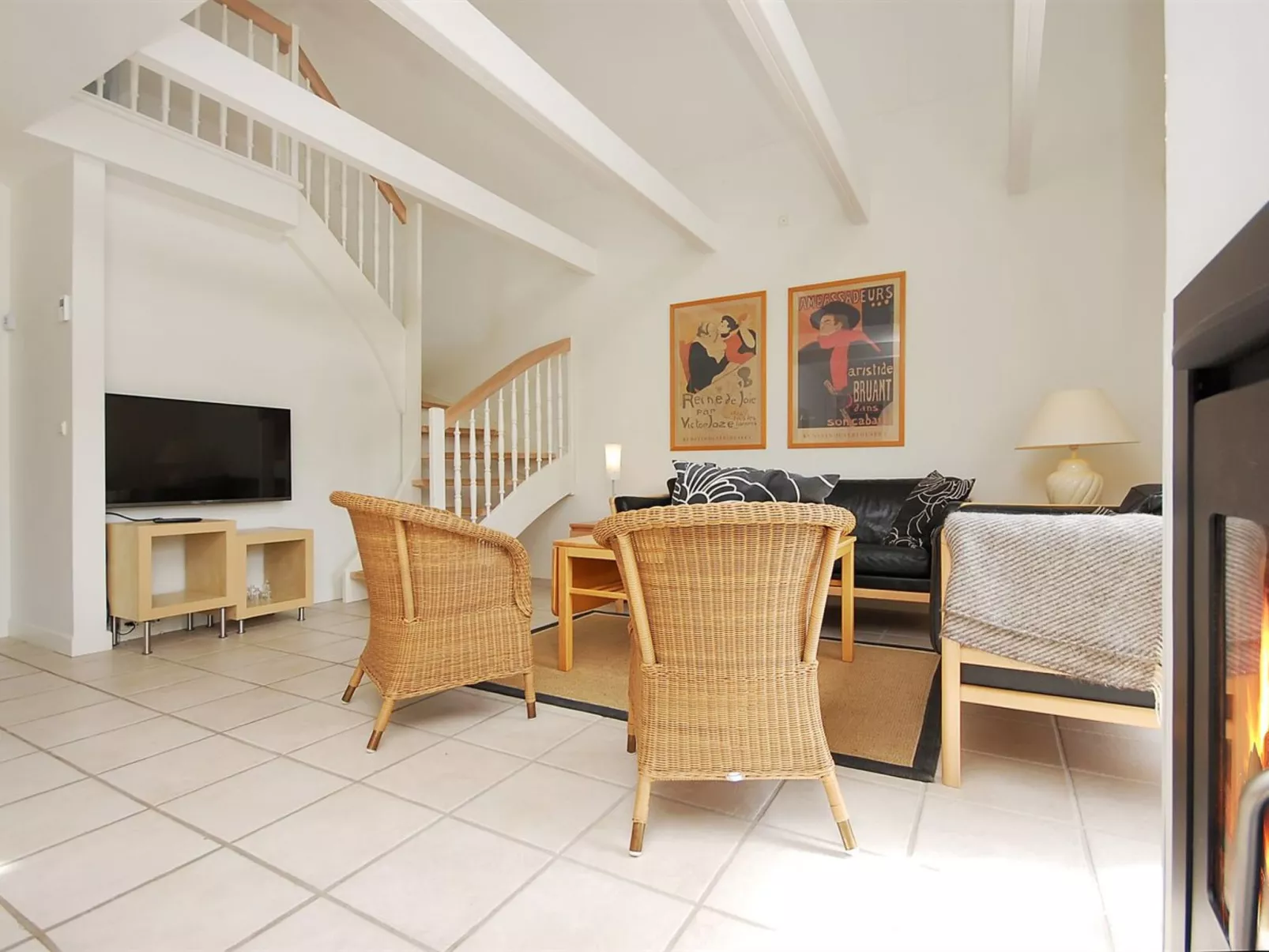 "Alita" - 1.2km from the sea