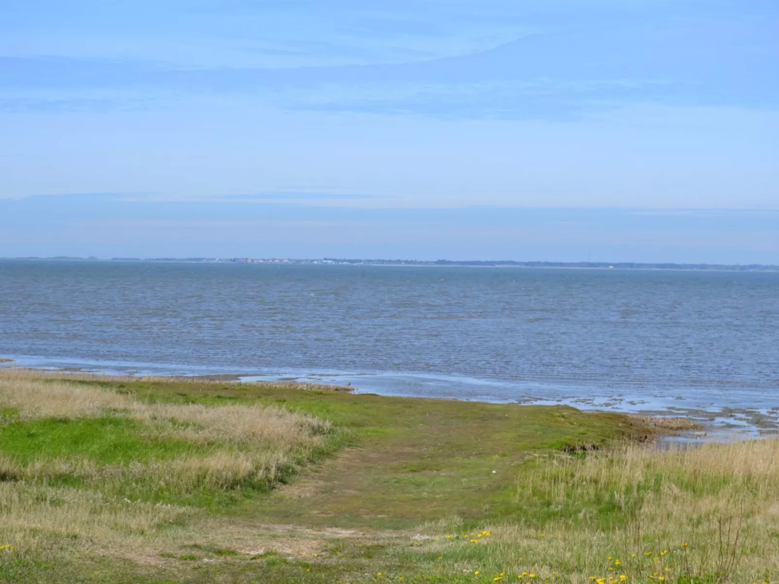 "Adine" - 13km from the sea-Buiten