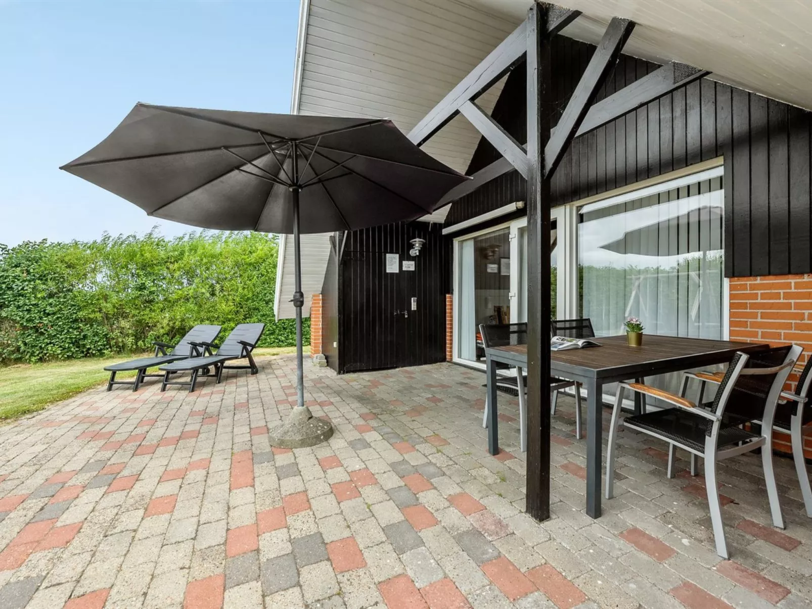 "Earline" - 900m to the fjord-Buiten