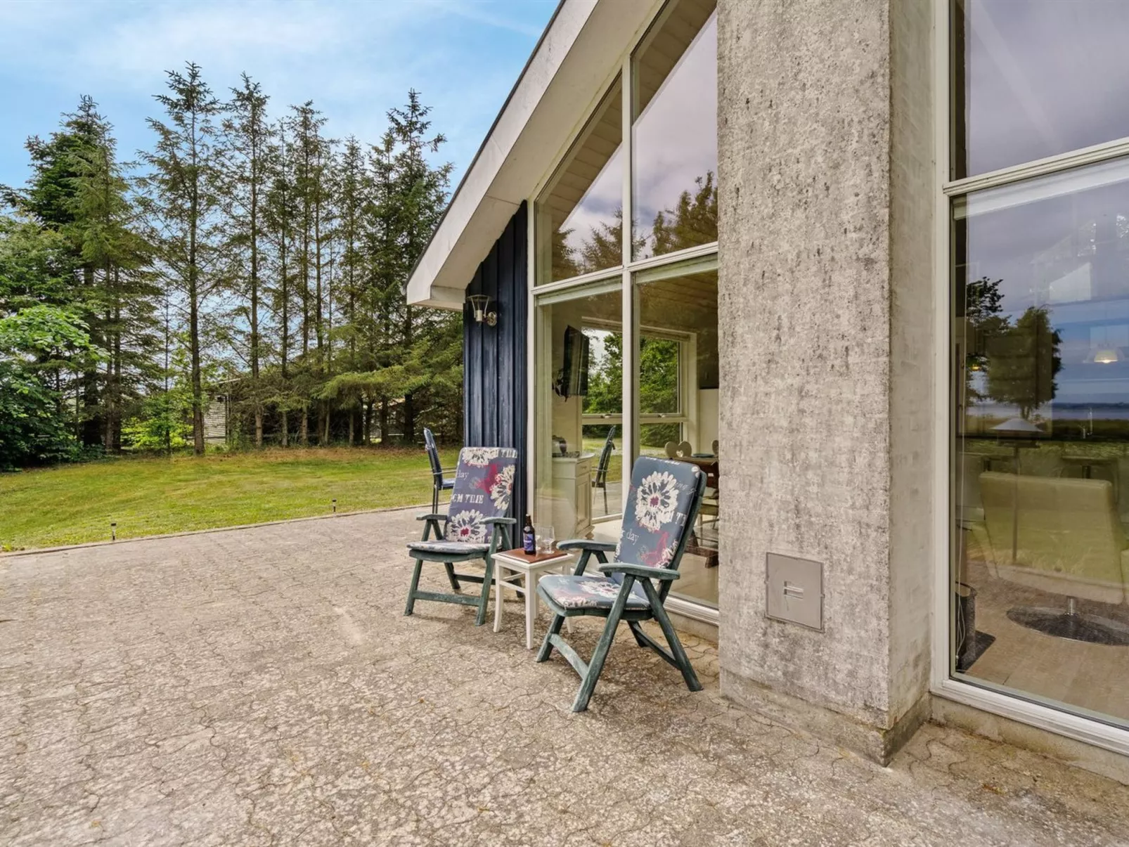 "Ødger" - 150m to the fjord-Buiten