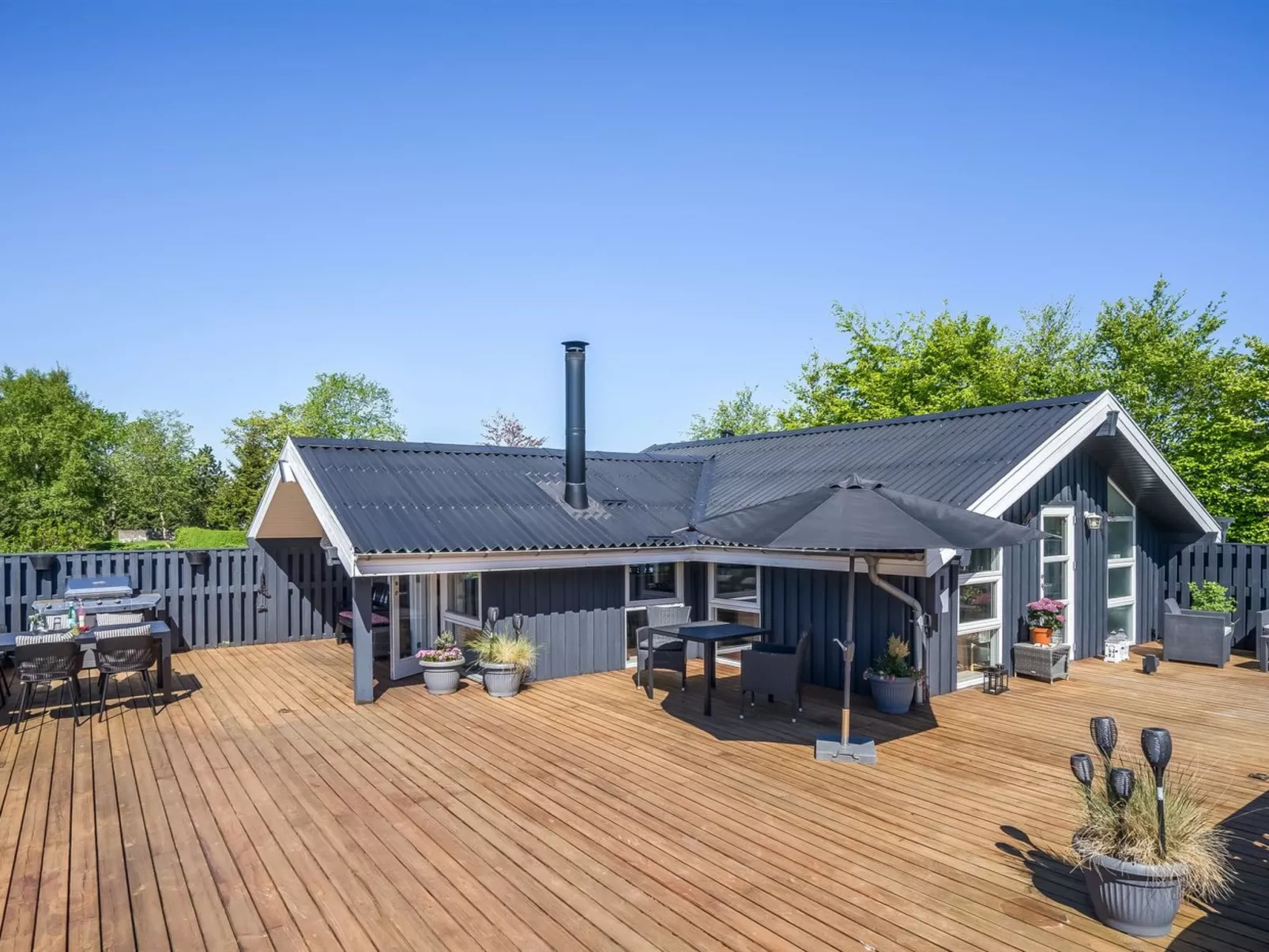 "Bryti" - 500m from the sea-Buiten