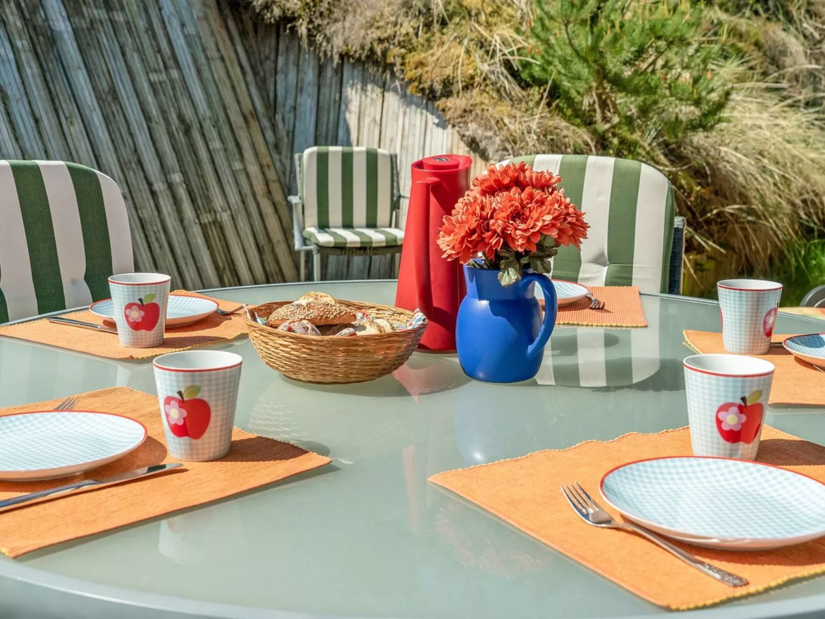 "Sighwarth" - 350m from the sea-Buiten