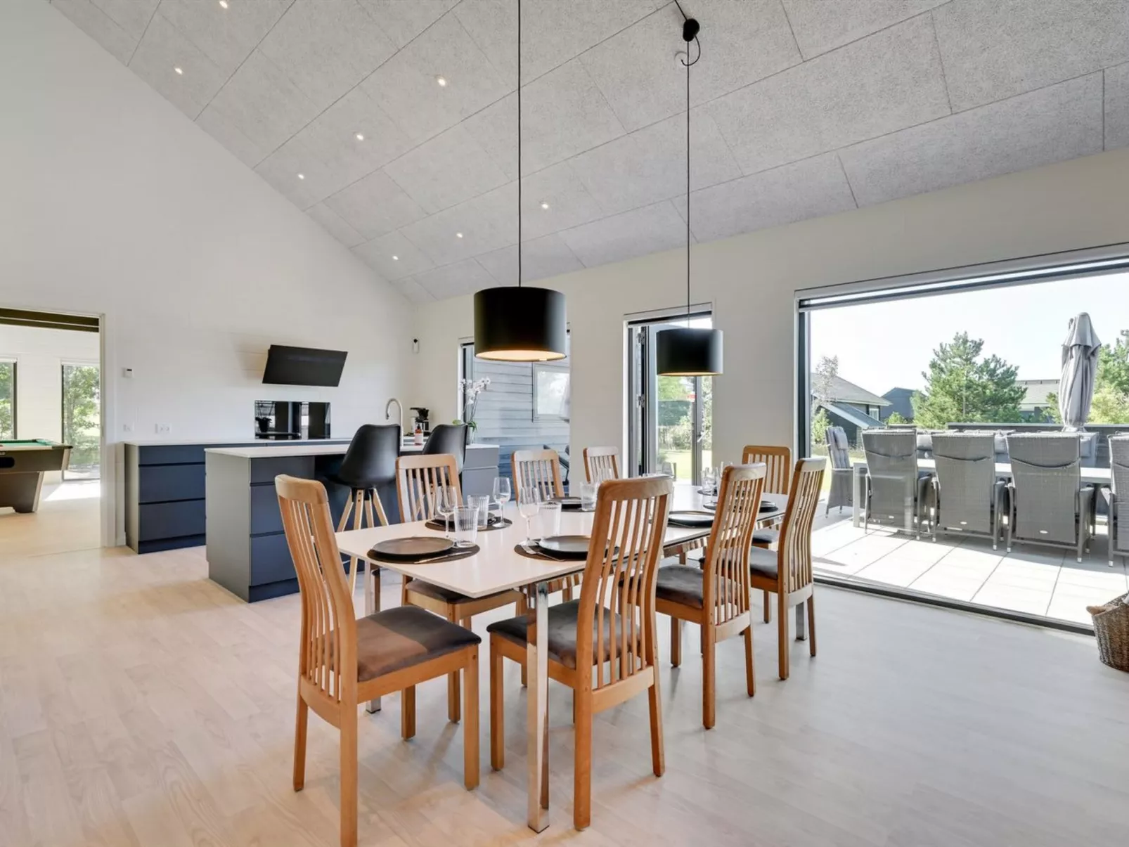 "Tinella" - 250m to the fjord