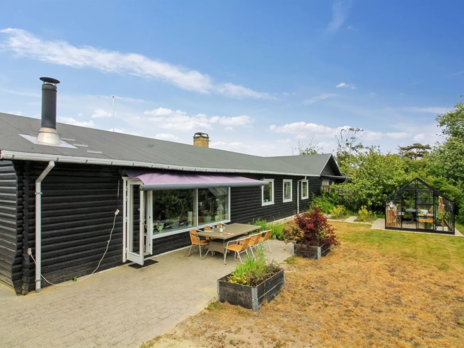 "Ellanor" - 1.4km from the sea-Buiten