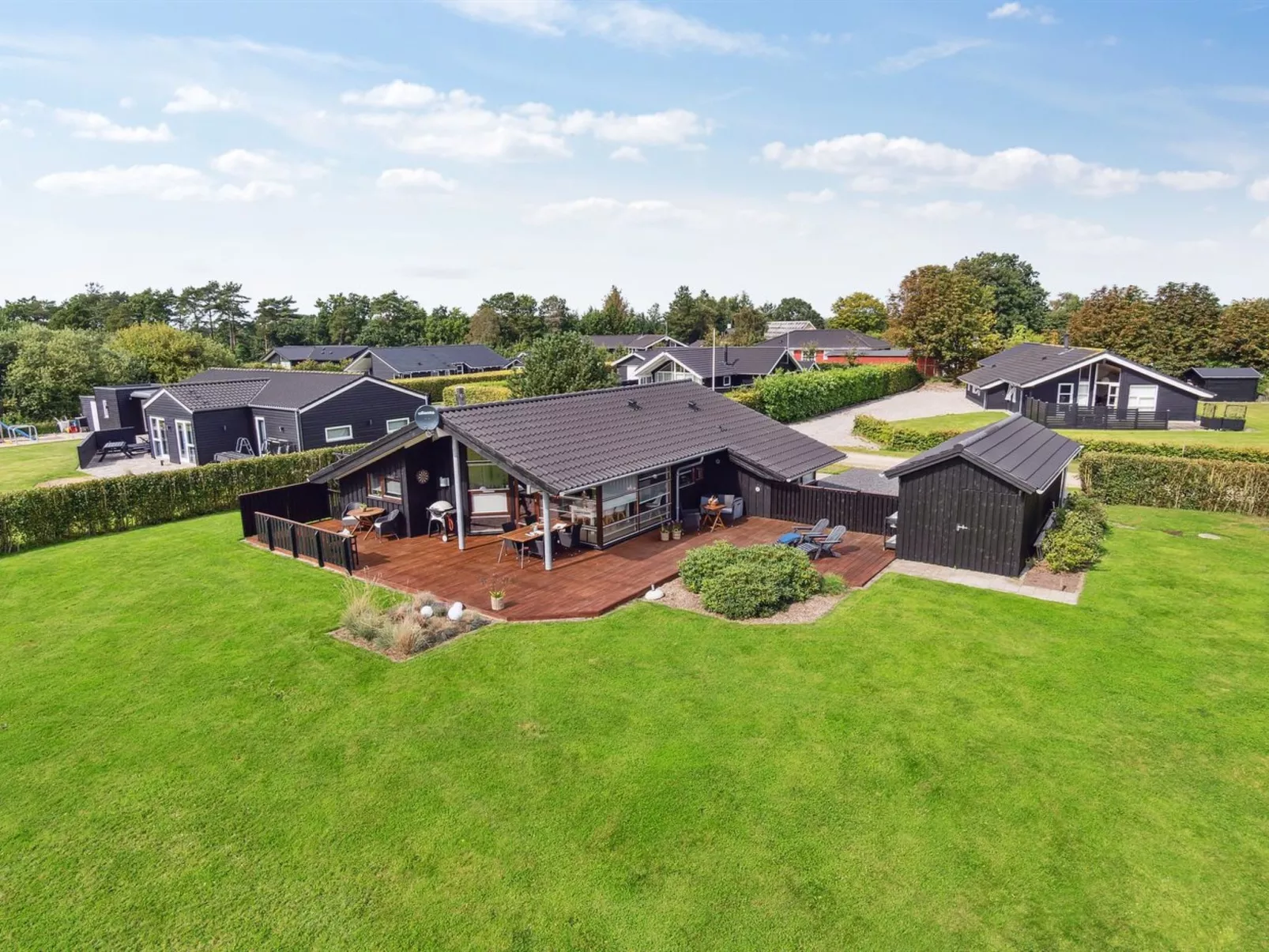 "Evald" - 400m from the sea-Buiten