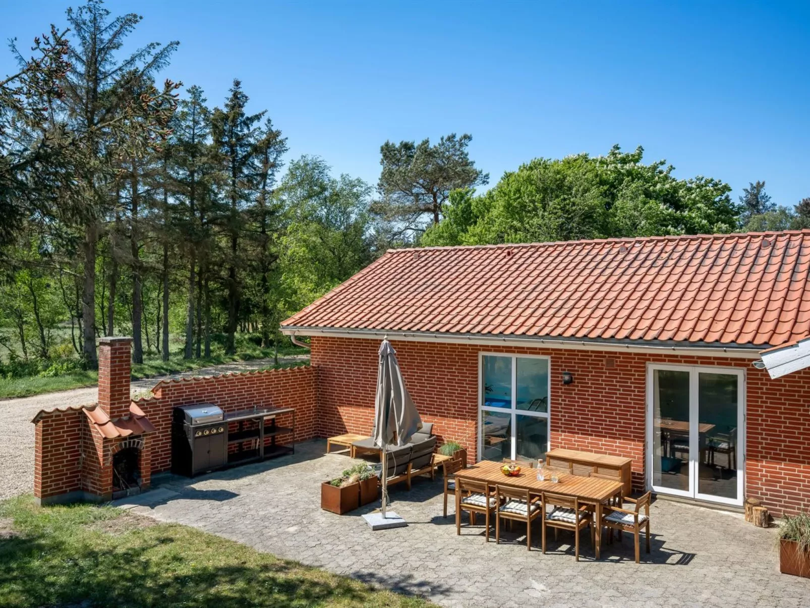 "Anniesette" - 1.5km from the sea-Buiten