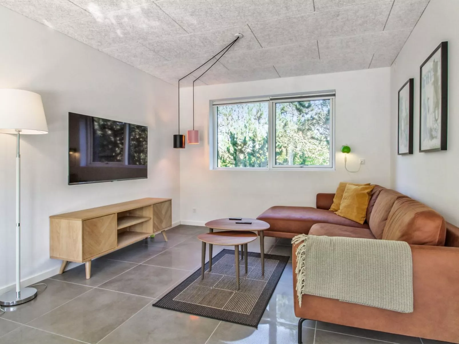 "Razmo" - 2.5km from the sea-Binnen