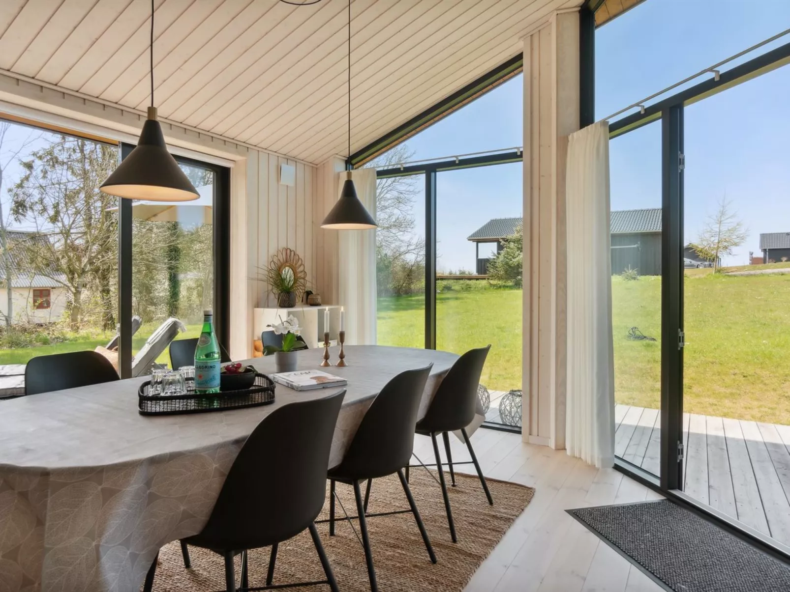 "Enisa" - 800m from the sea-Binnen