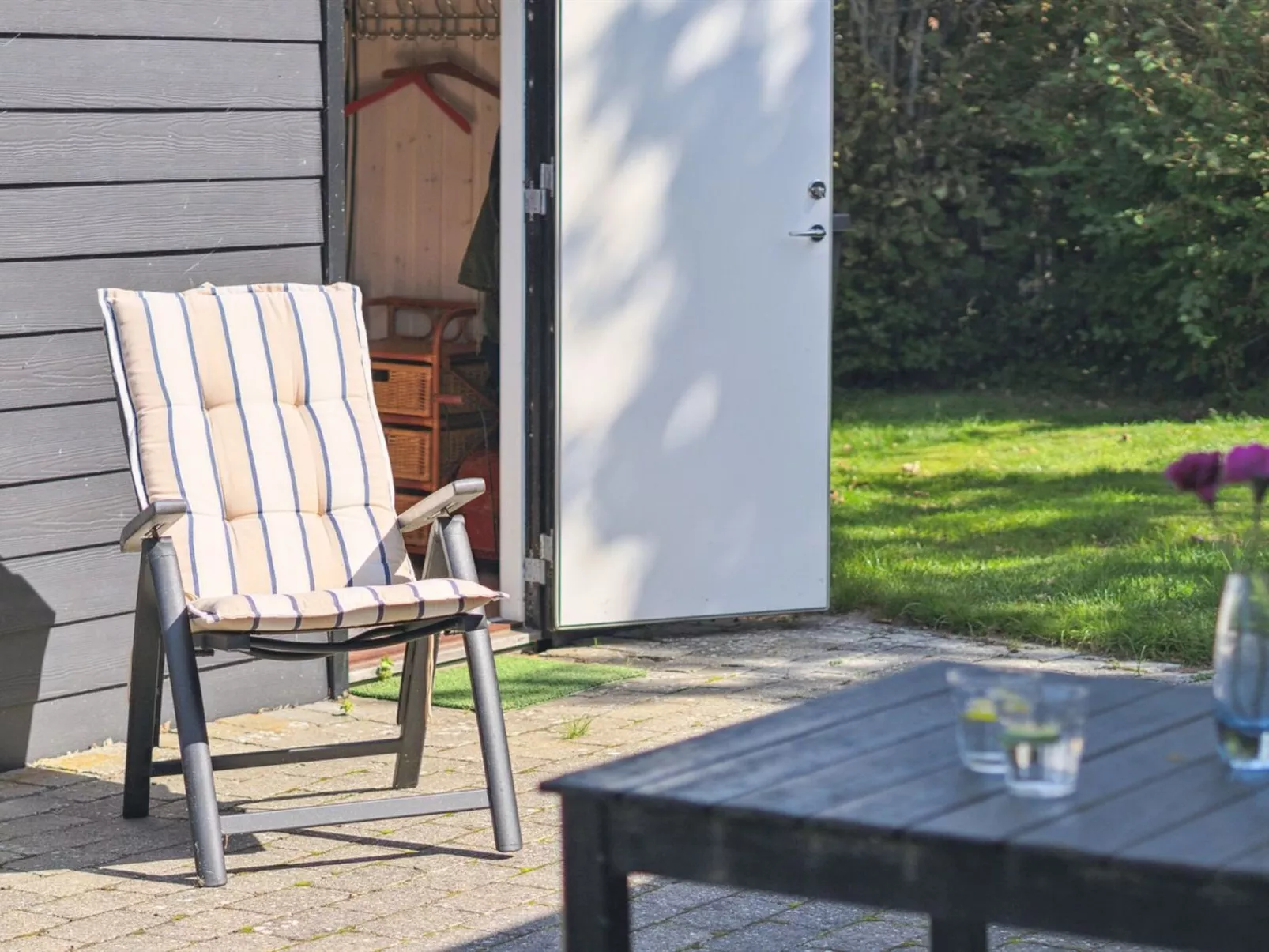 "Imma" -  from the sea-Buiten