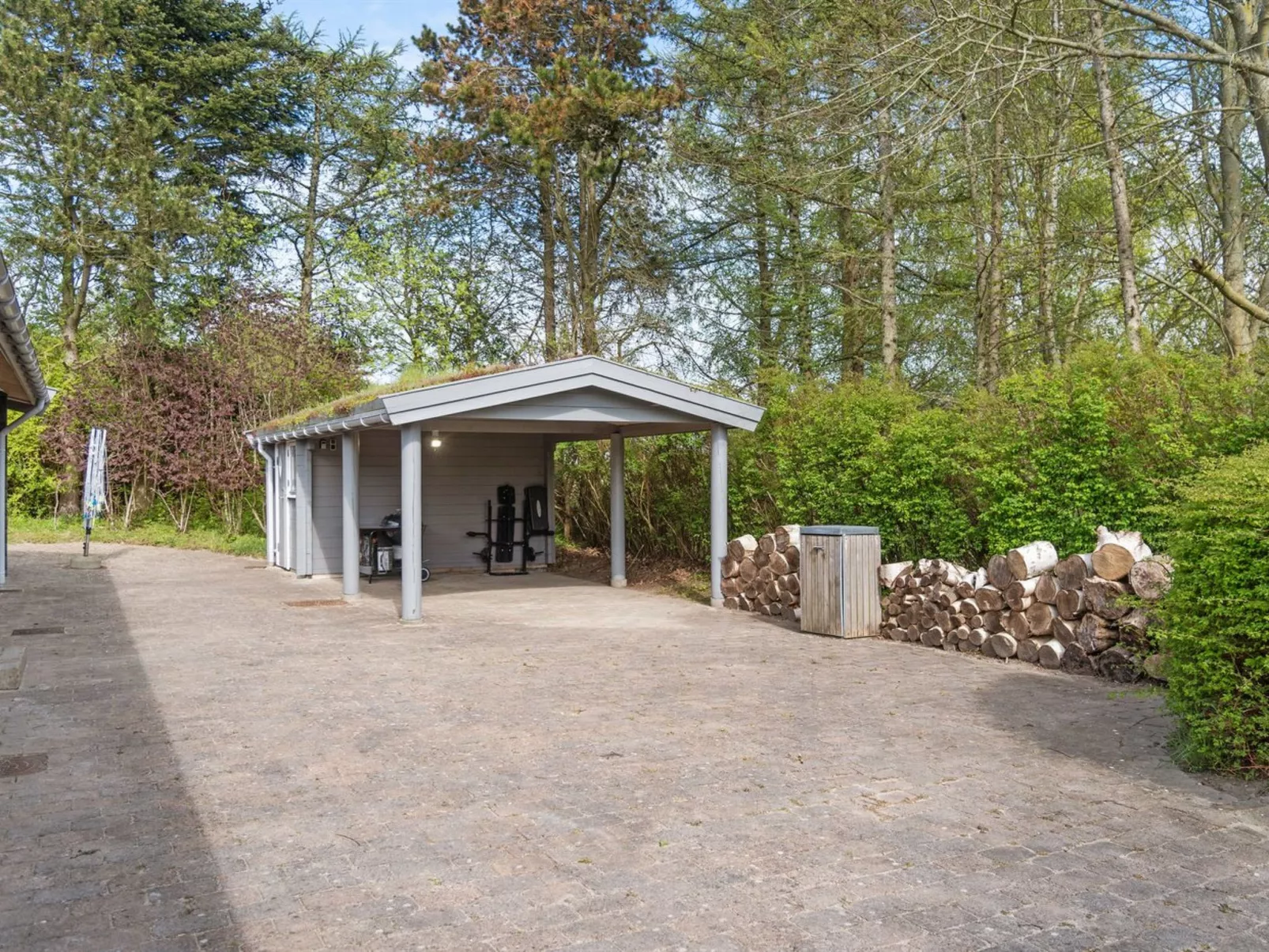 "Till" - 1.6km from the sea-Buiten