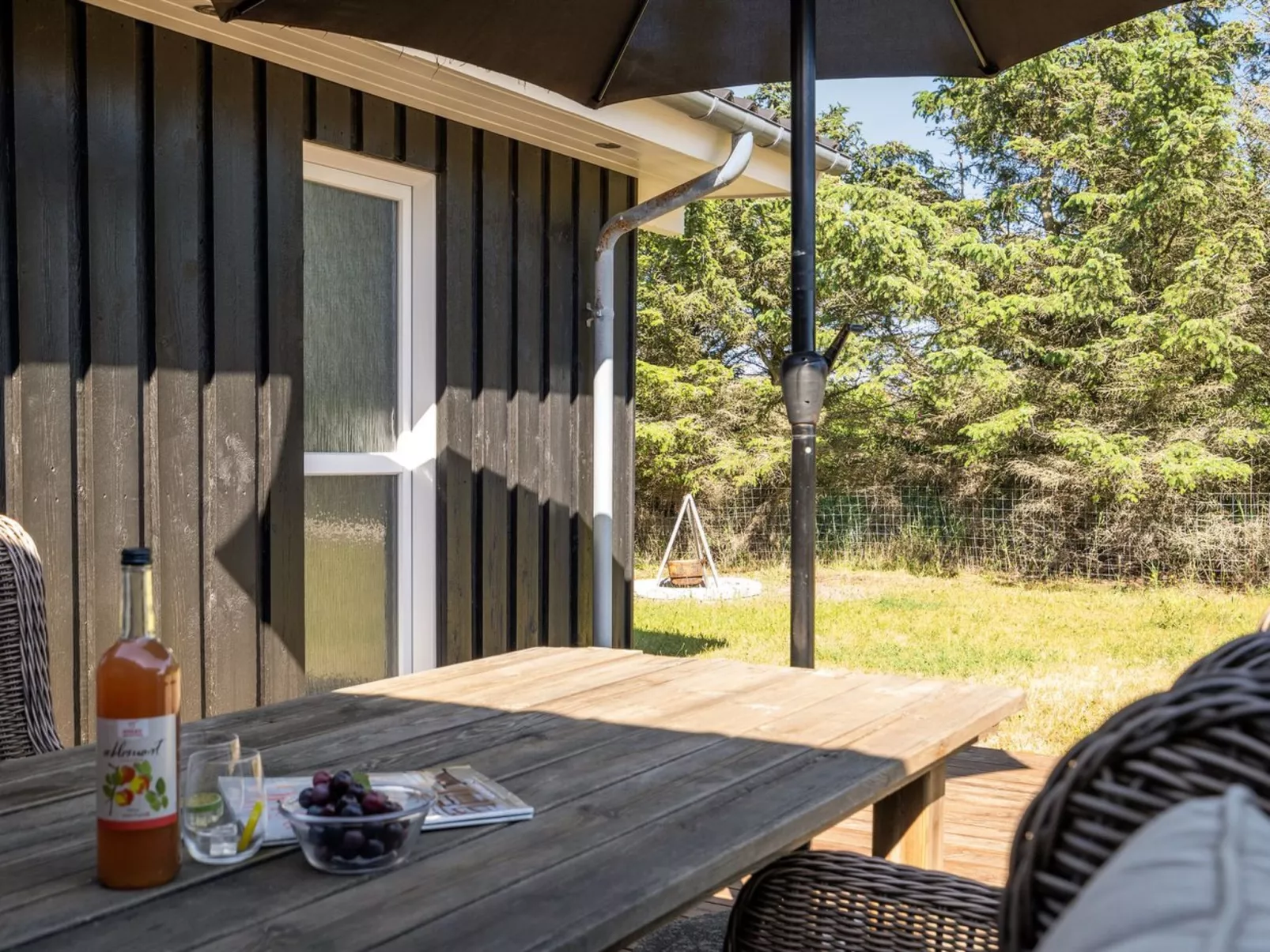 "Gun" - 450m from the sea-Buiten