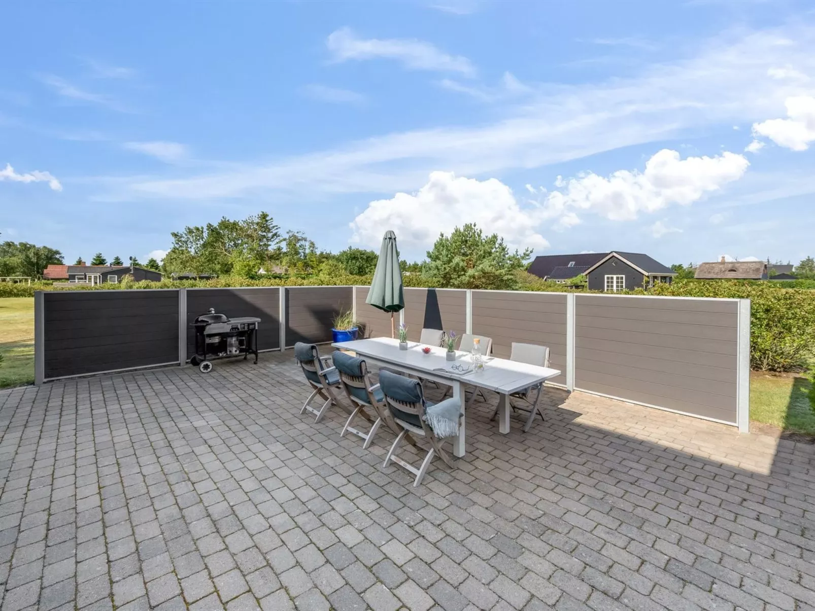 "Hendrina" - 250m to the fjord-Buiten