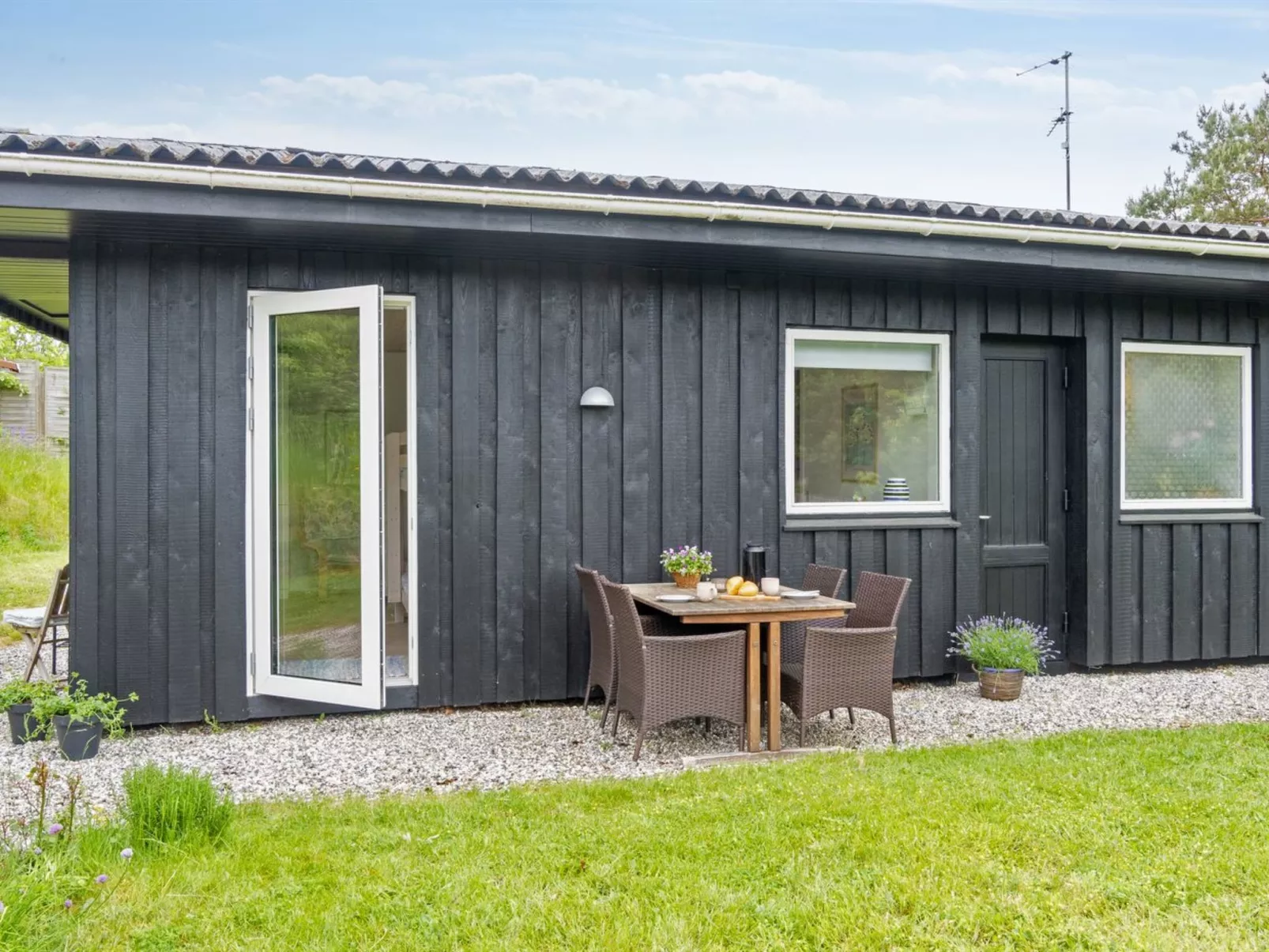 "Lenaya" - 1km from the sea-Buiten