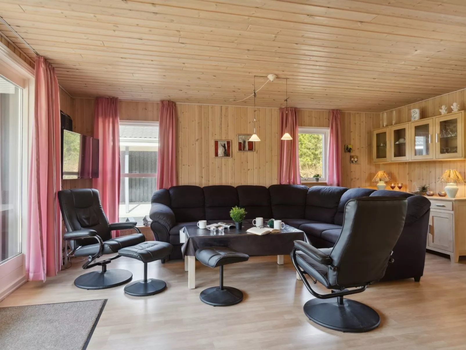 "Letizia" - 700m from the sea-Binnen