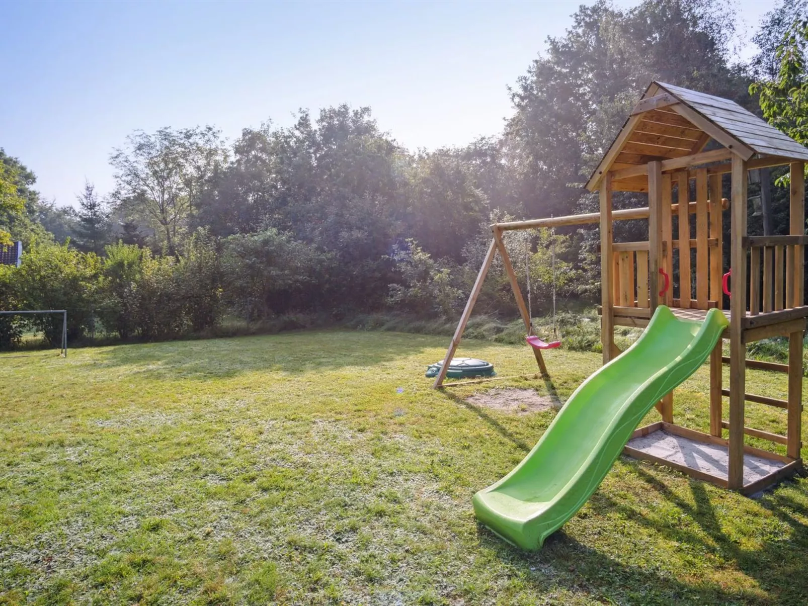 "Elif" - 30km from the sea-Buiten