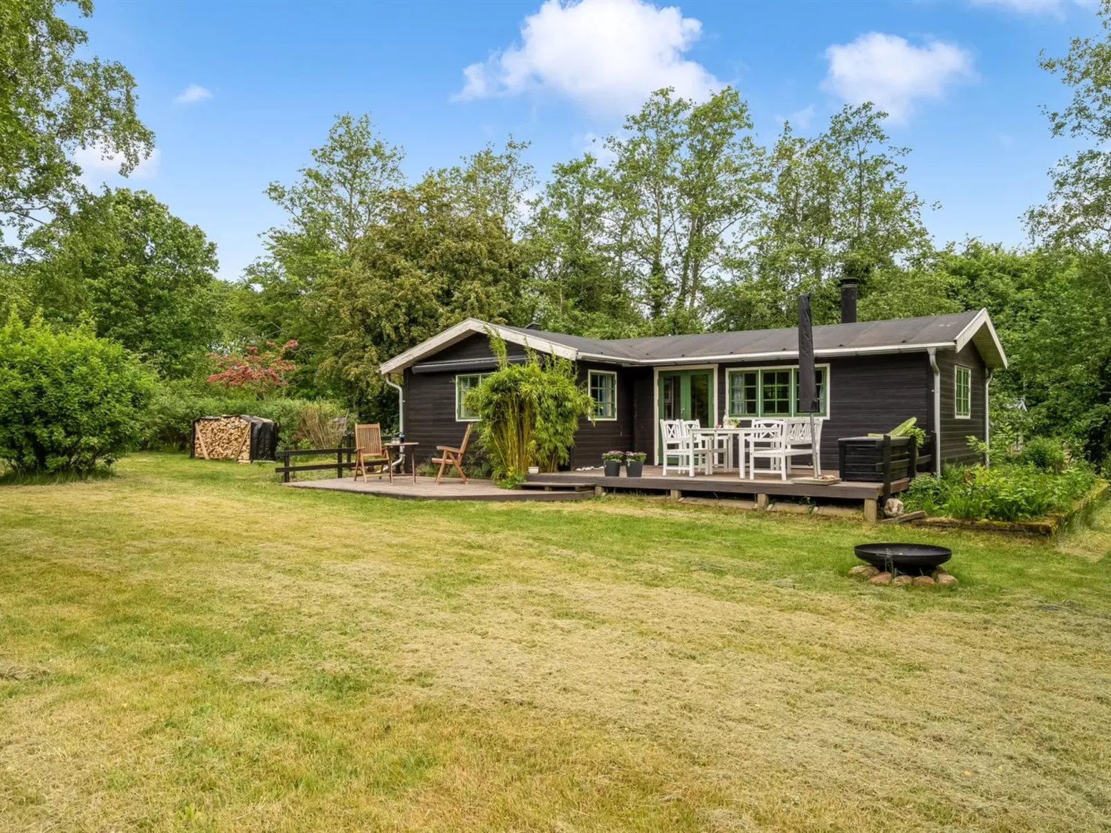 "Bonde" - 800m to the fjord-Buiten