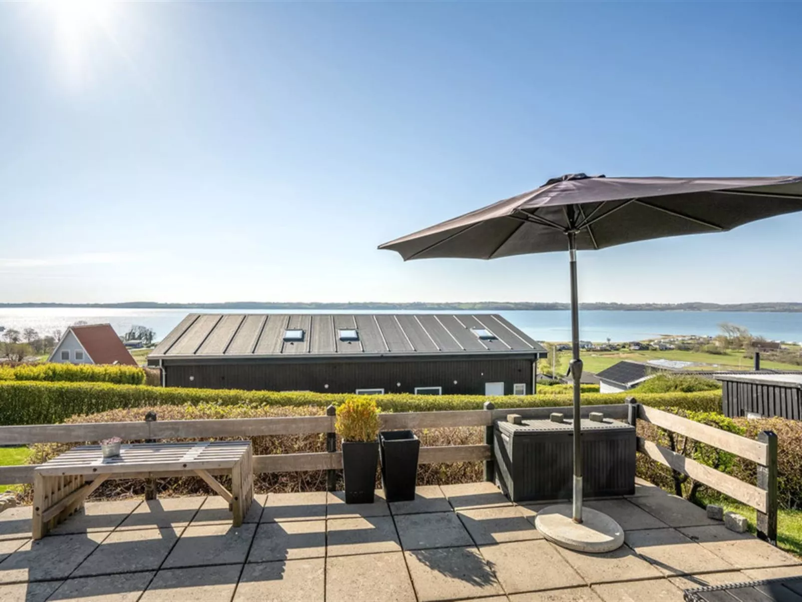 "Anu" - 400m from the sea-Buiten