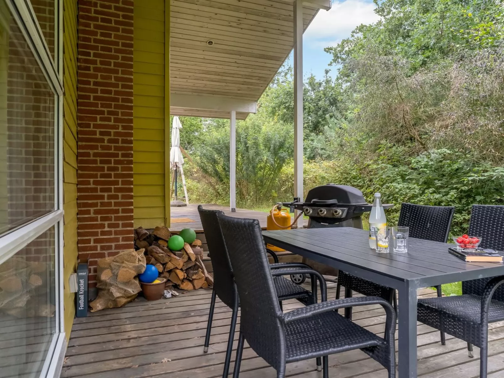 "Unto" - 100m from the sea-Buiten