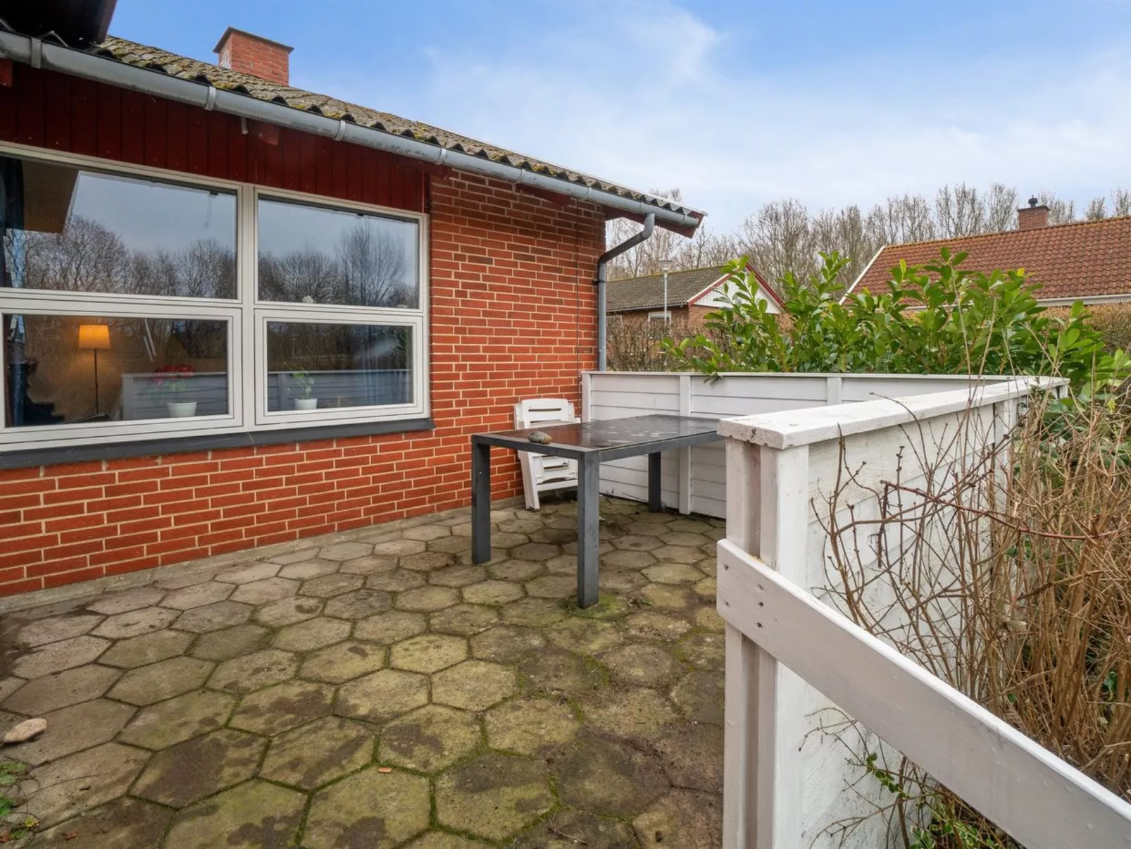 "Yrjö" - 1km from the sea-Buiten