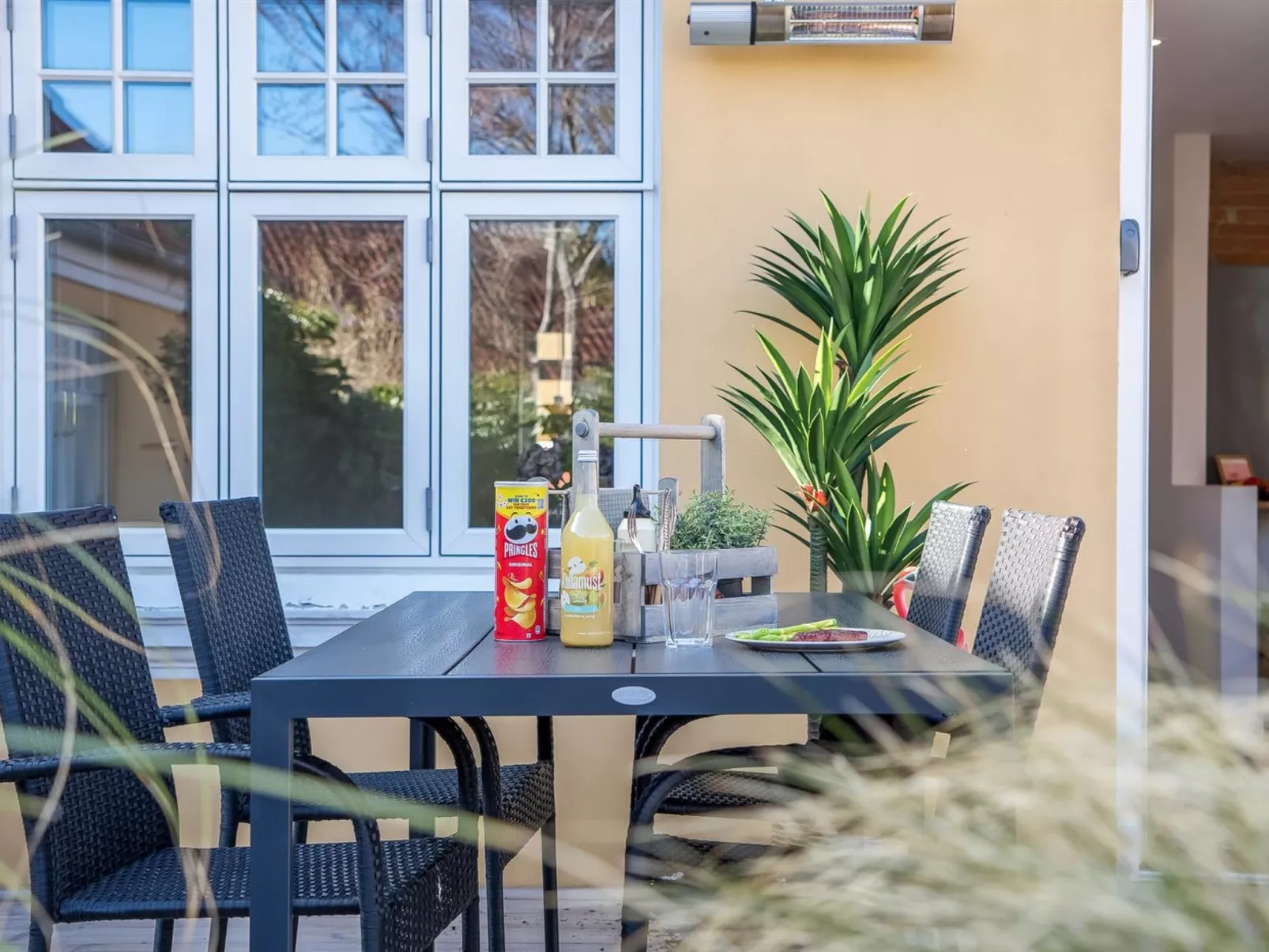 "Yorick" - 300m from the sea-Buiten